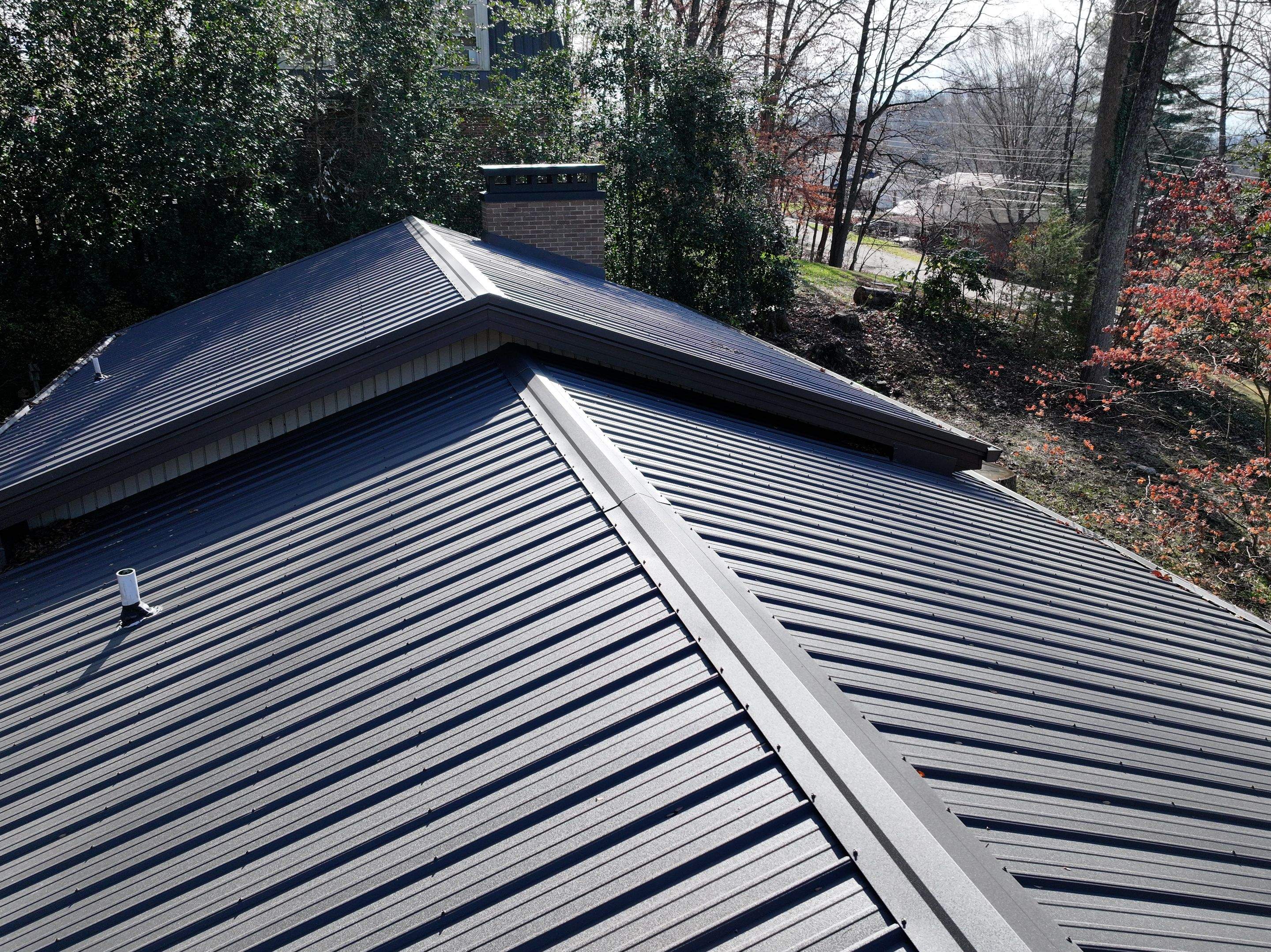 Long Residence by Omnia Roofing