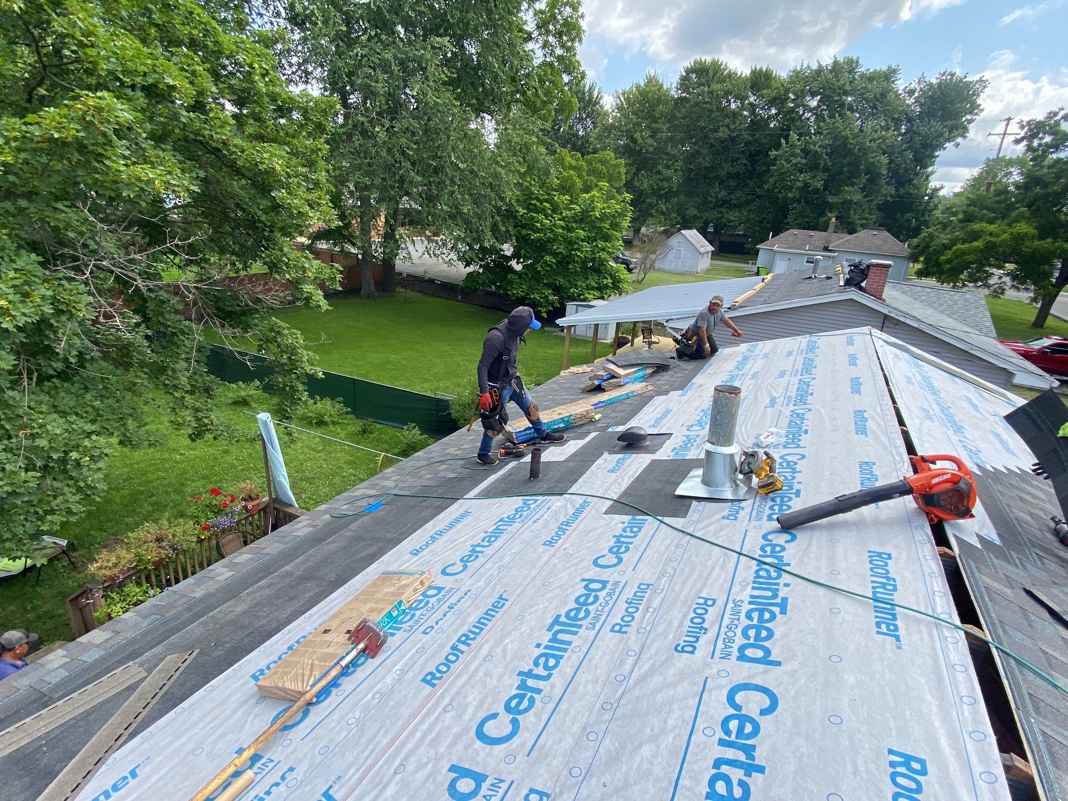 Roof Replacement using CertainTeed Landmark by 180 Contractors
