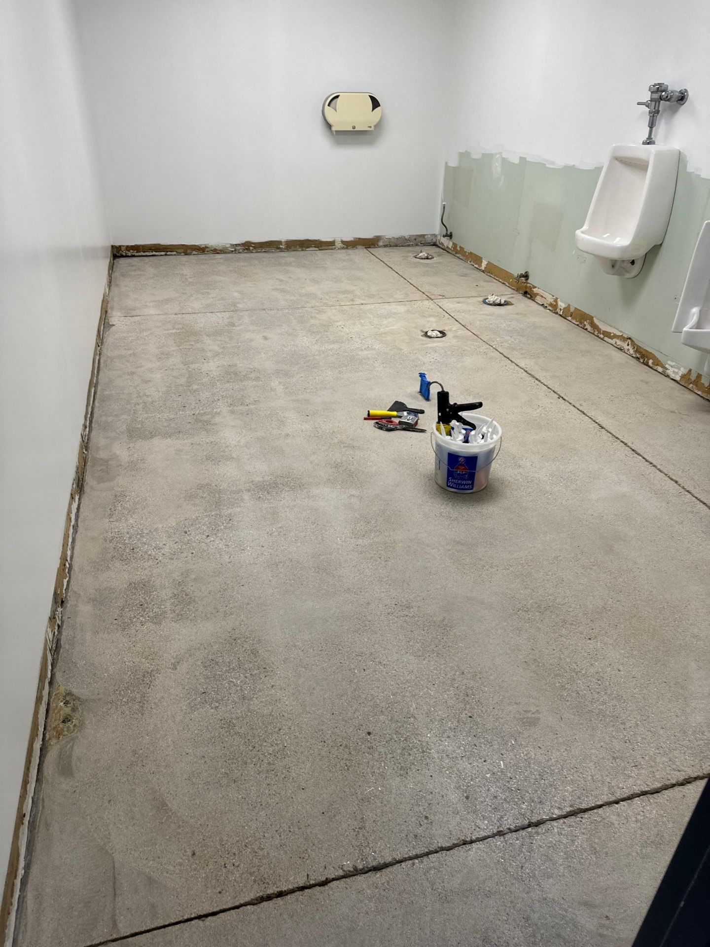 Epoxy Floor in Shop Bathroom by Gordon Painting