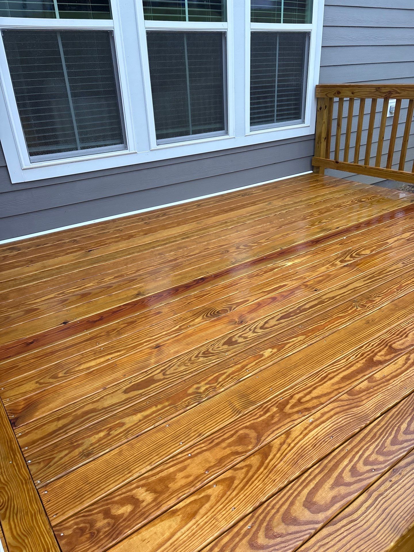 Wood Deck using Wood Sealant by DuraSeal