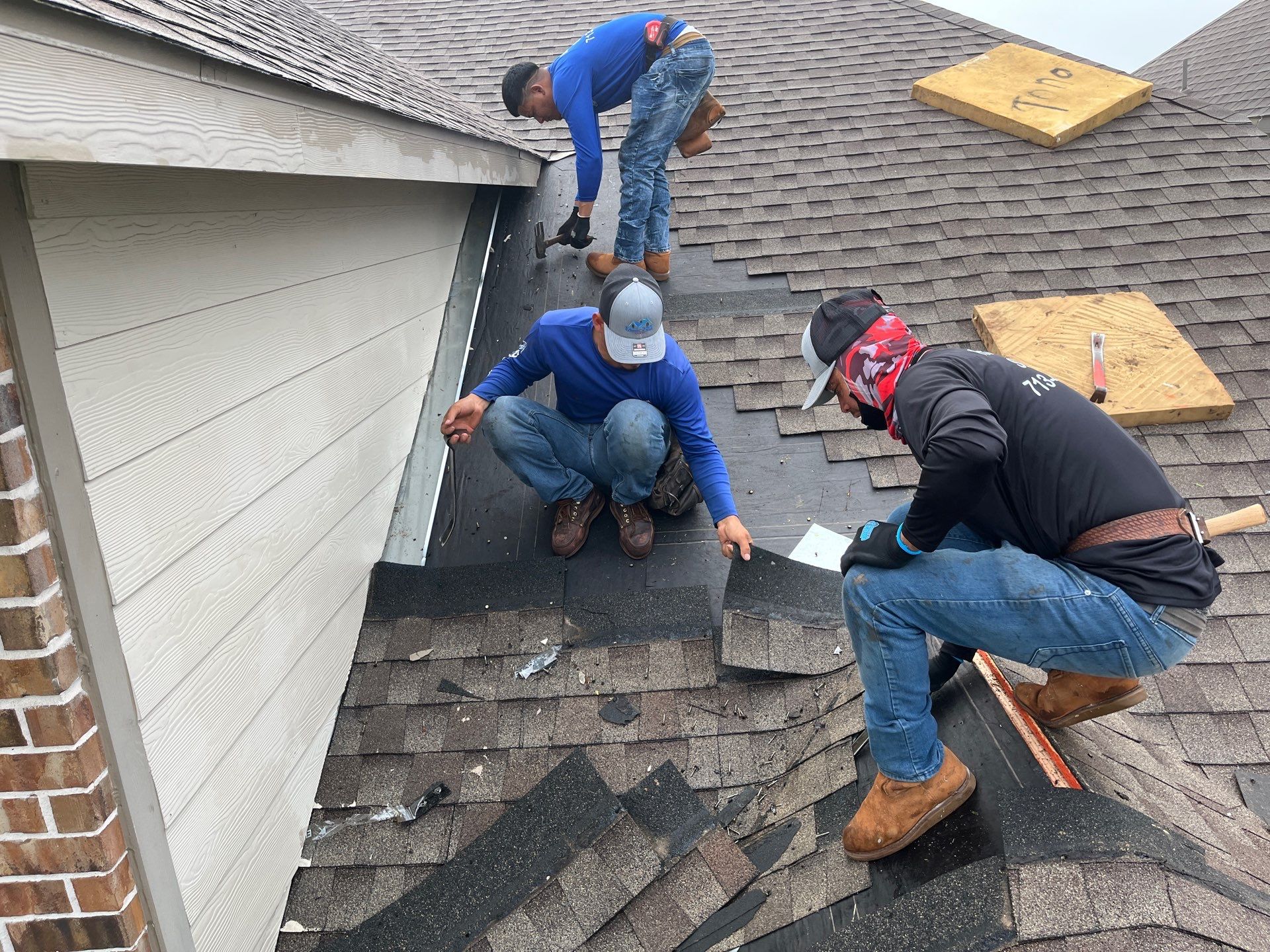 Residential Roofing Repair using Owen's Corning Duration (Lifetime) Shingles by Roof Repair Company