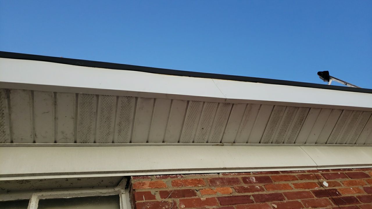 Arlington: CertainTeed Landmark Pro Designer Shingles in Max Def Burnt Sienna by RM Banning, Inc.