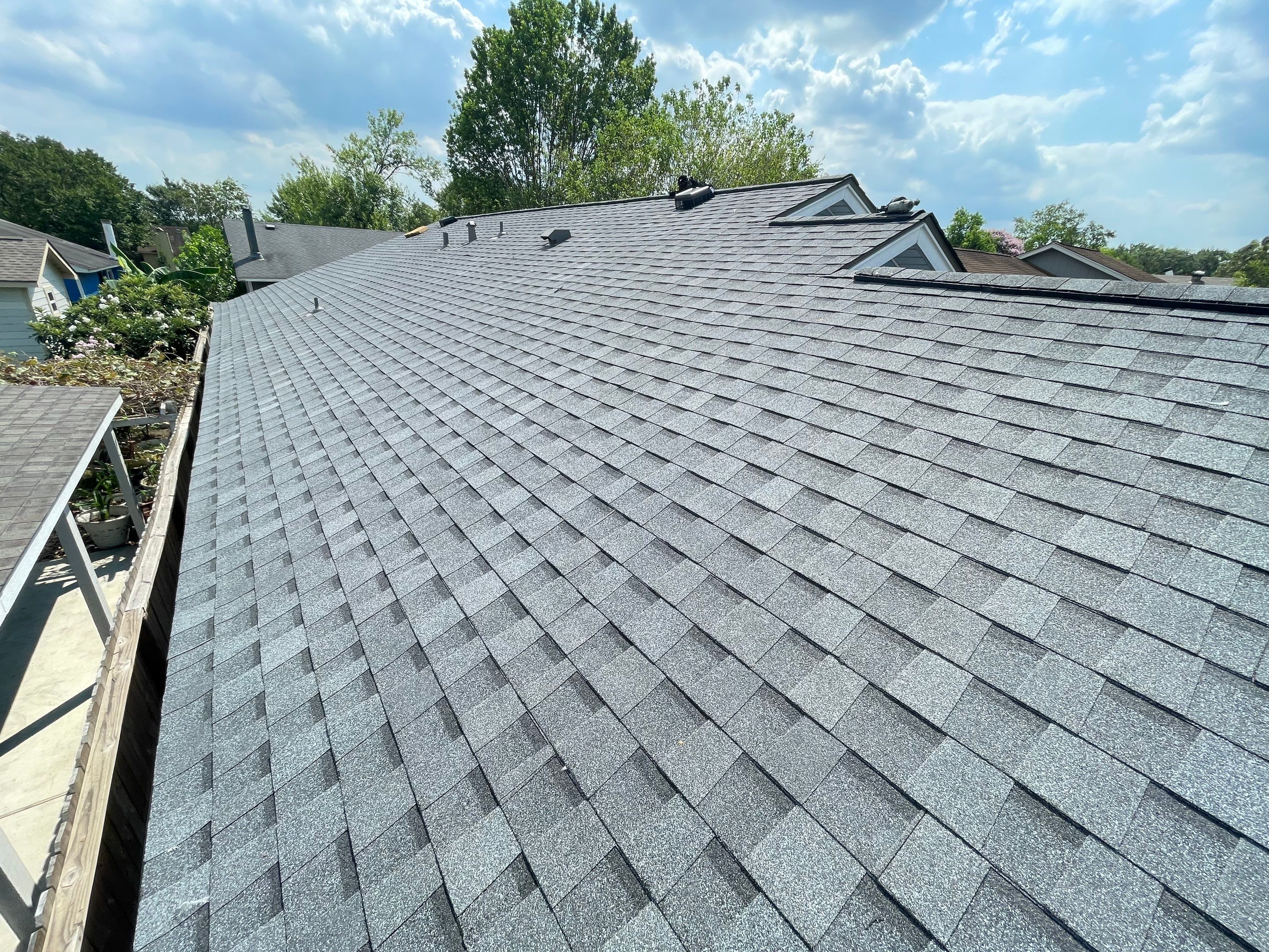 Roof Remplacement using Atlas Pinnacle® Pristine Pewter by CAP Roofing and Construction LLC