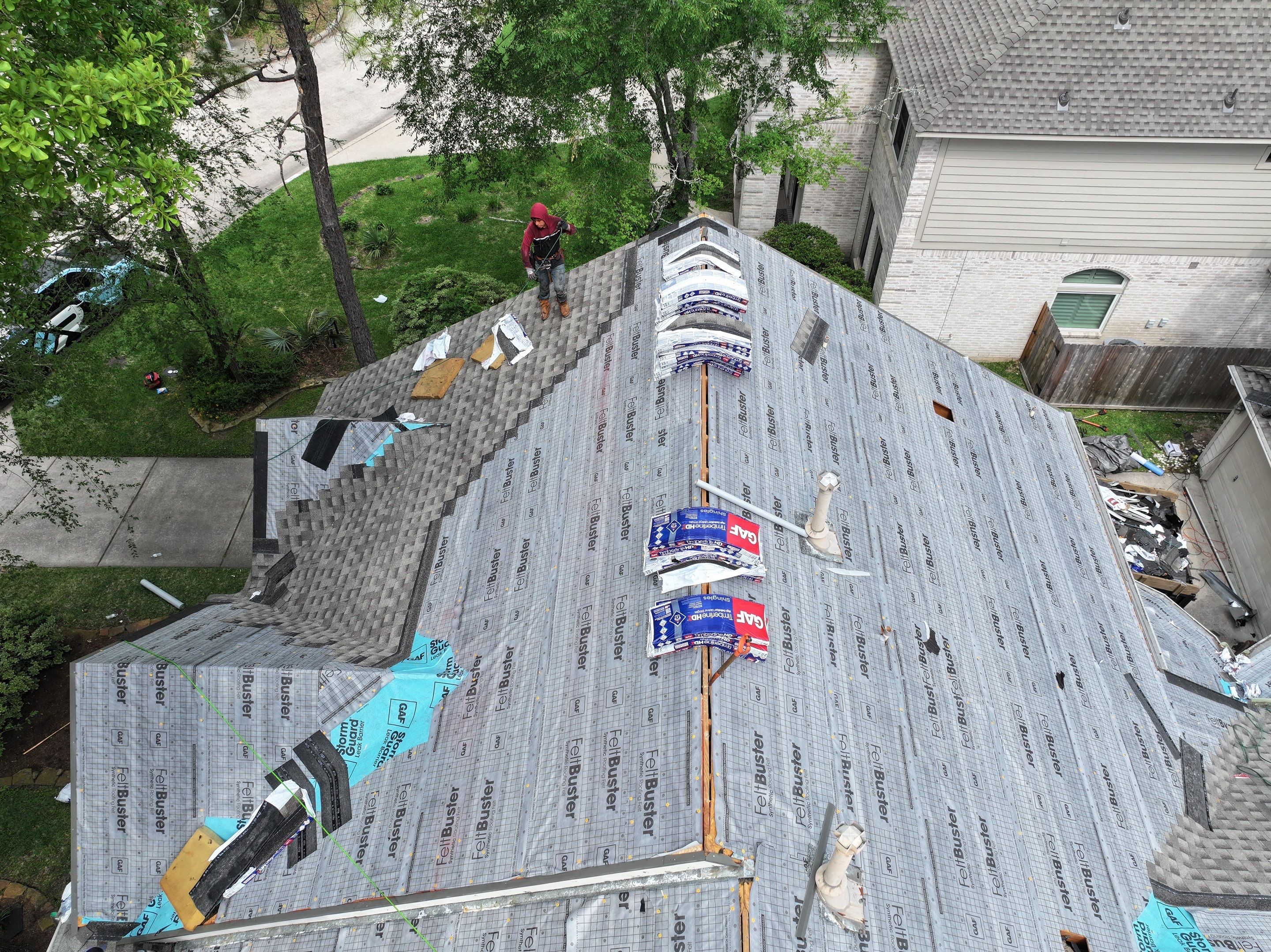 GAF HDZ - Weathered Wood by Elite Roofing LLC