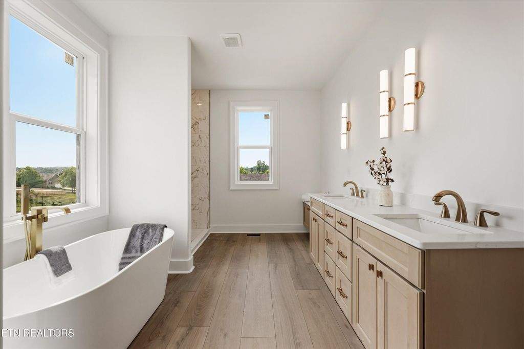 Project in Oak Ridge, TN by Footprints Floors Knoxville