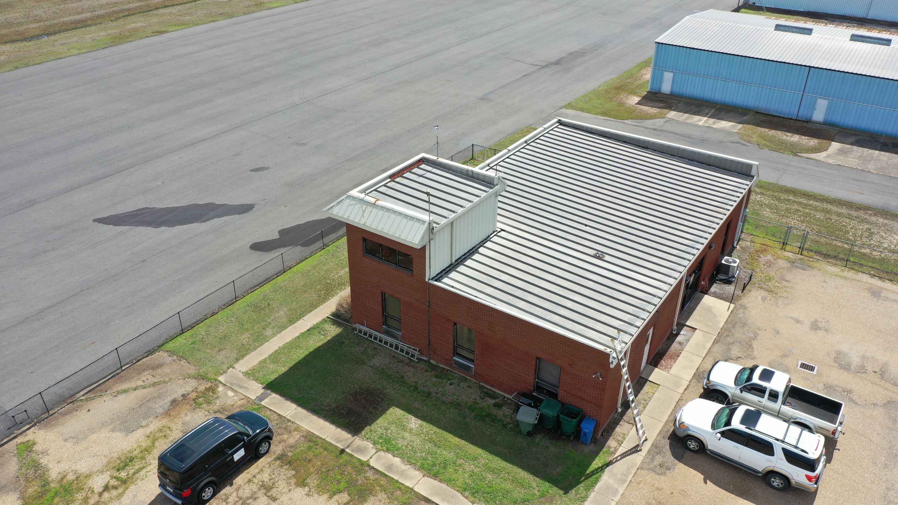 Magnolia Airport Terminal by Hostetler Roofing