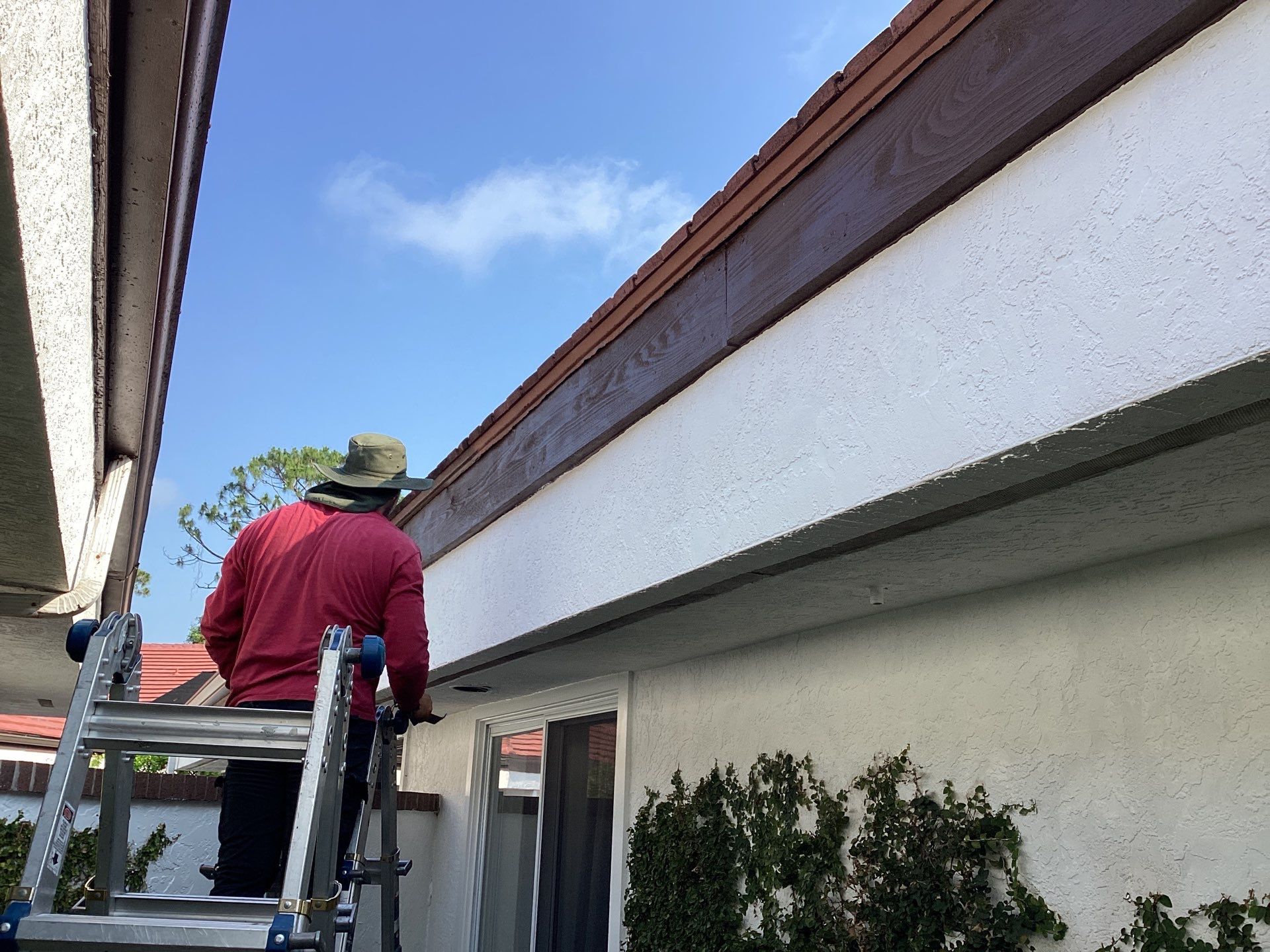 Brown Seamless Gutters using Royal Brown in Fort Myers FL by Gutter Professors