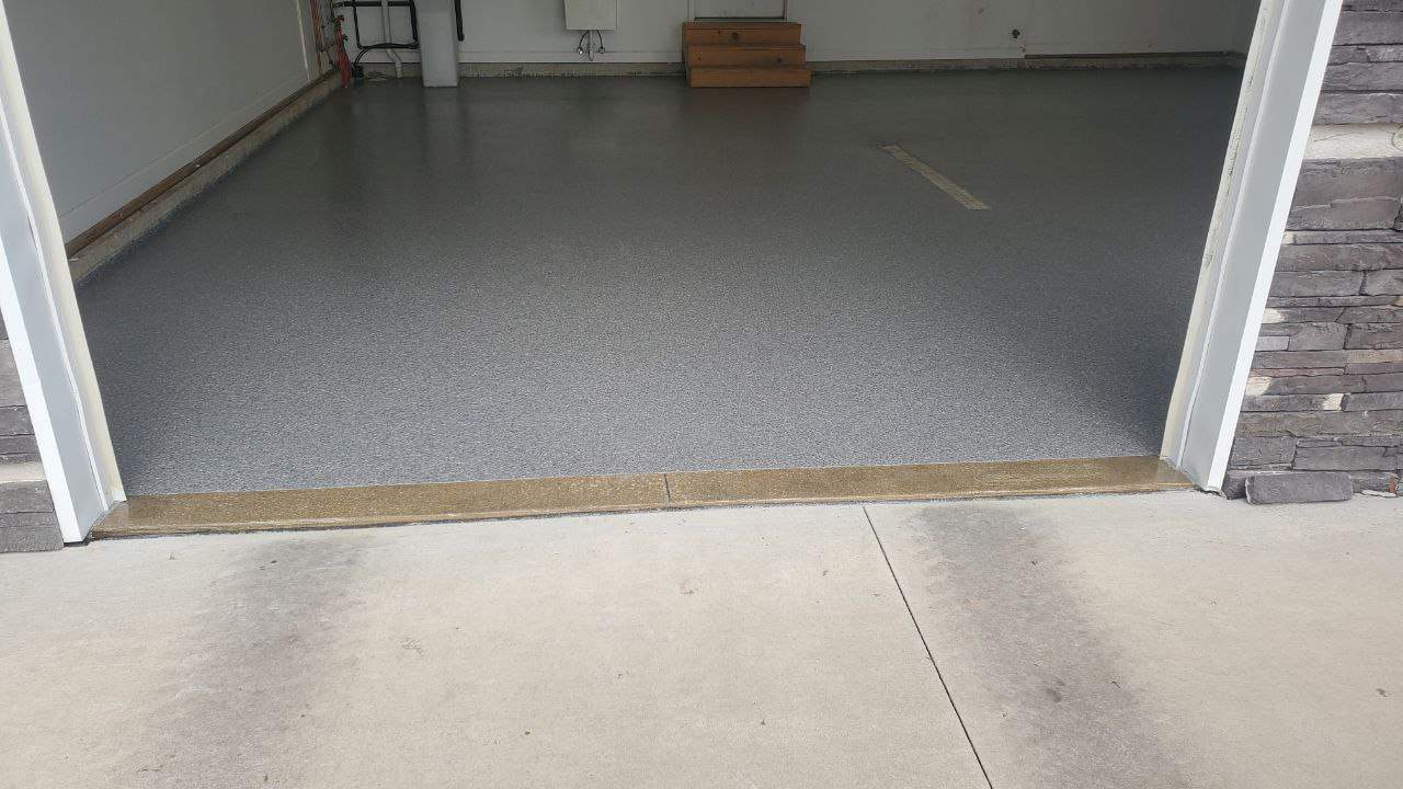 Briar Garage Clinton by Loud Bros