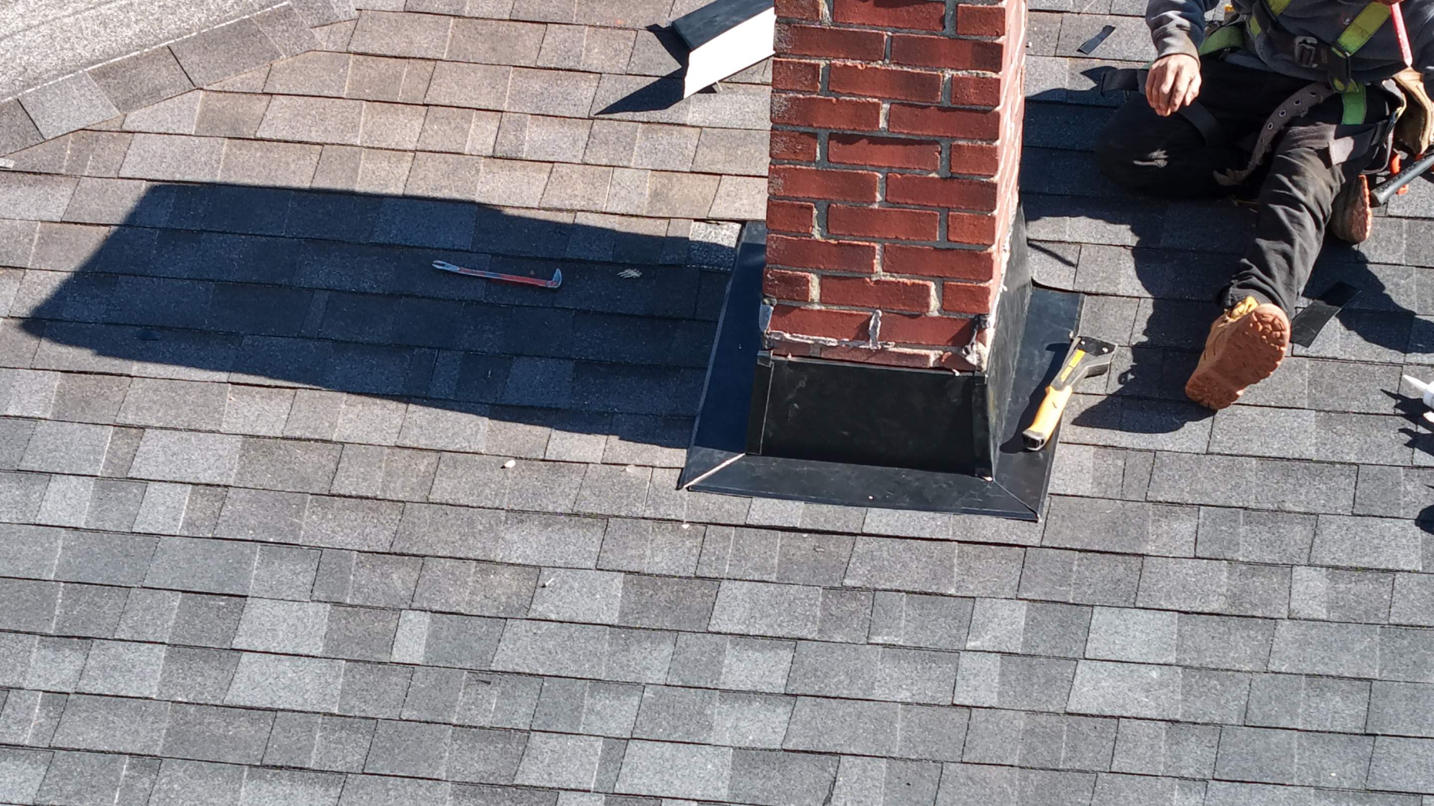 Full Roof Replacement in Worcester, MA – Owens Corning Duration, Onyx Black by JOHNNYS PRO