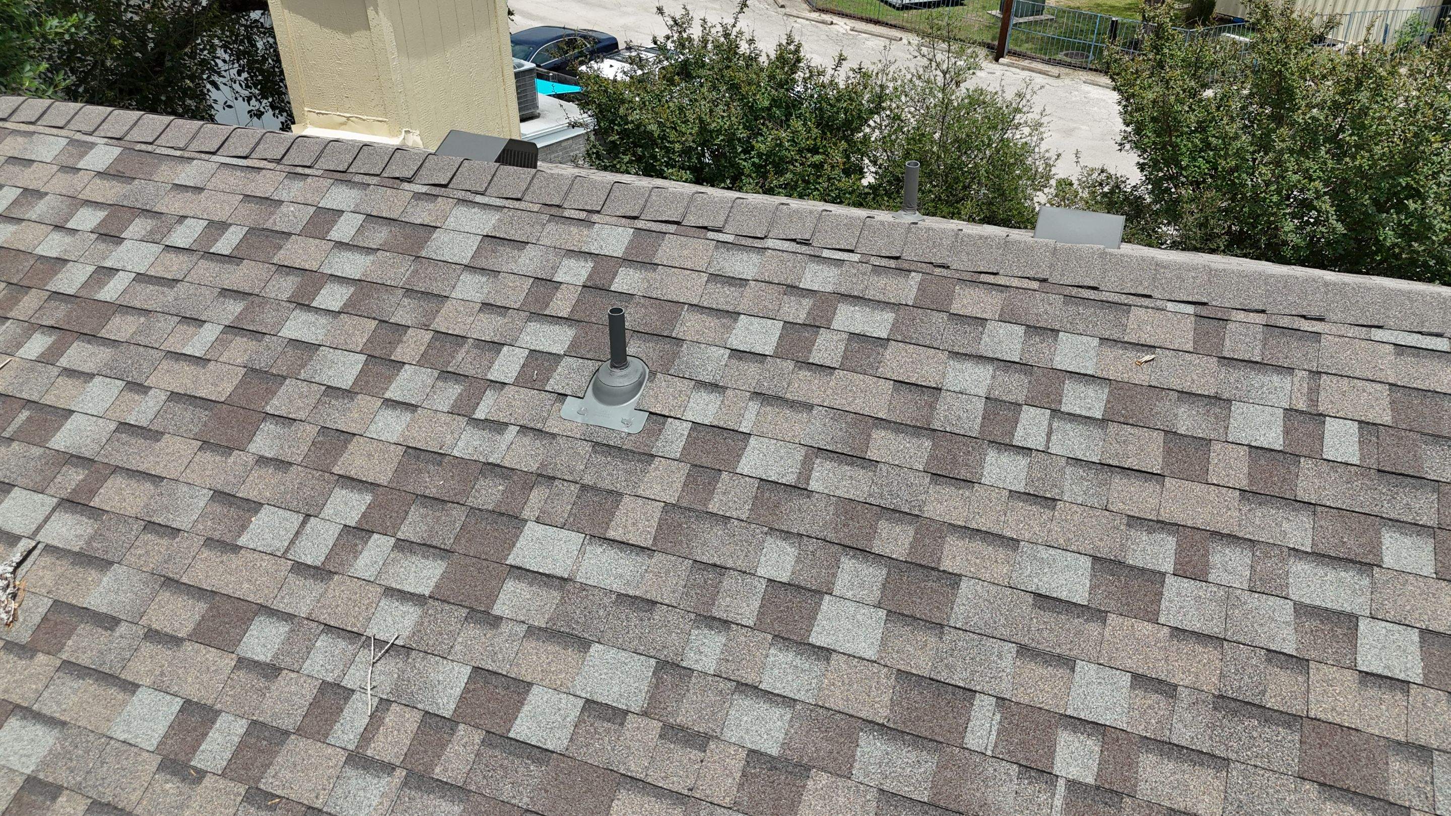 Driftwood - Owens Corning TruDefinition Duration by RoofsOnly.com