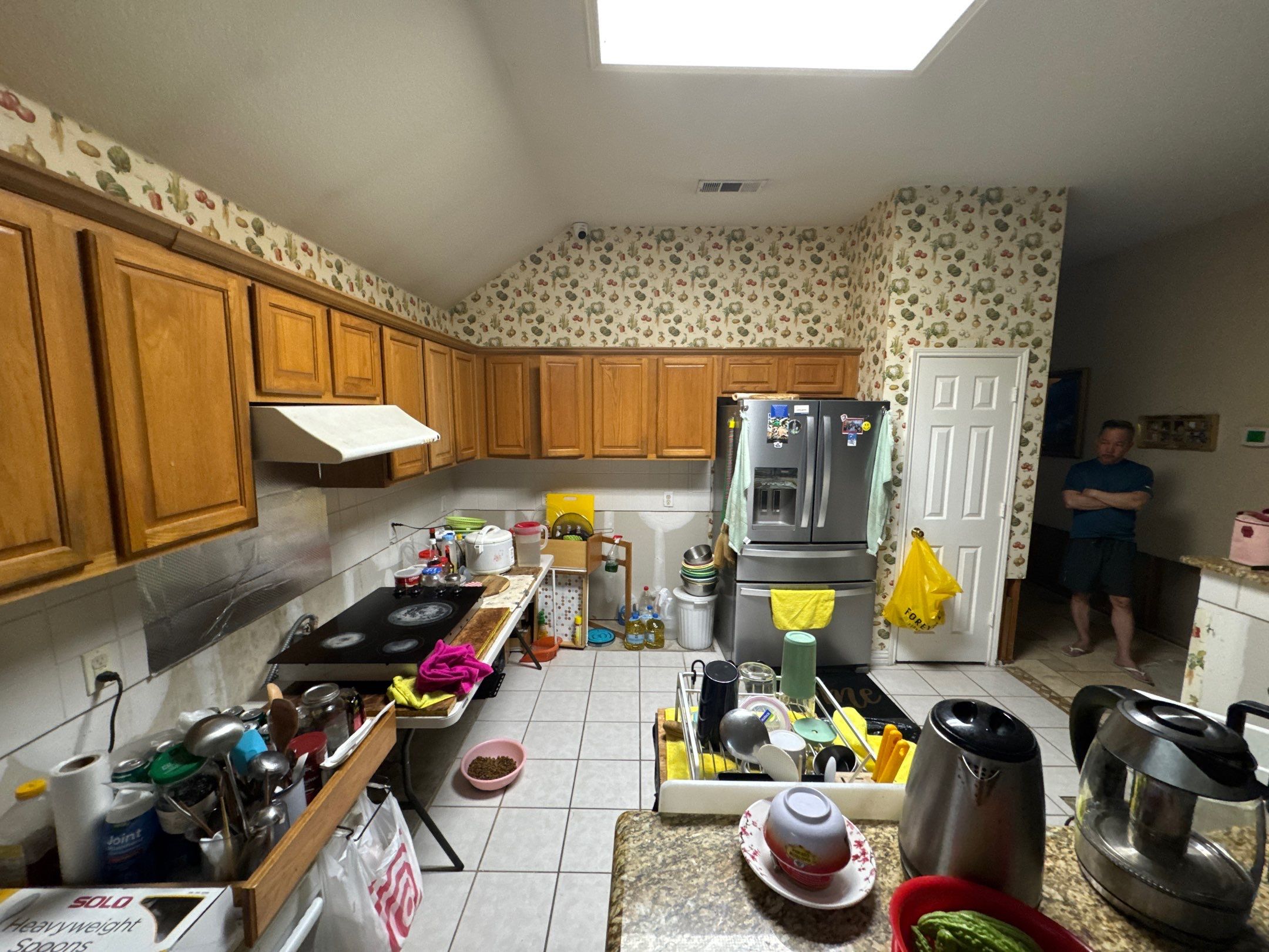 Zero-Disruption Remodel: Cabinets & Countertops Installed in 8 Days Flat by Tibi Soli LLC