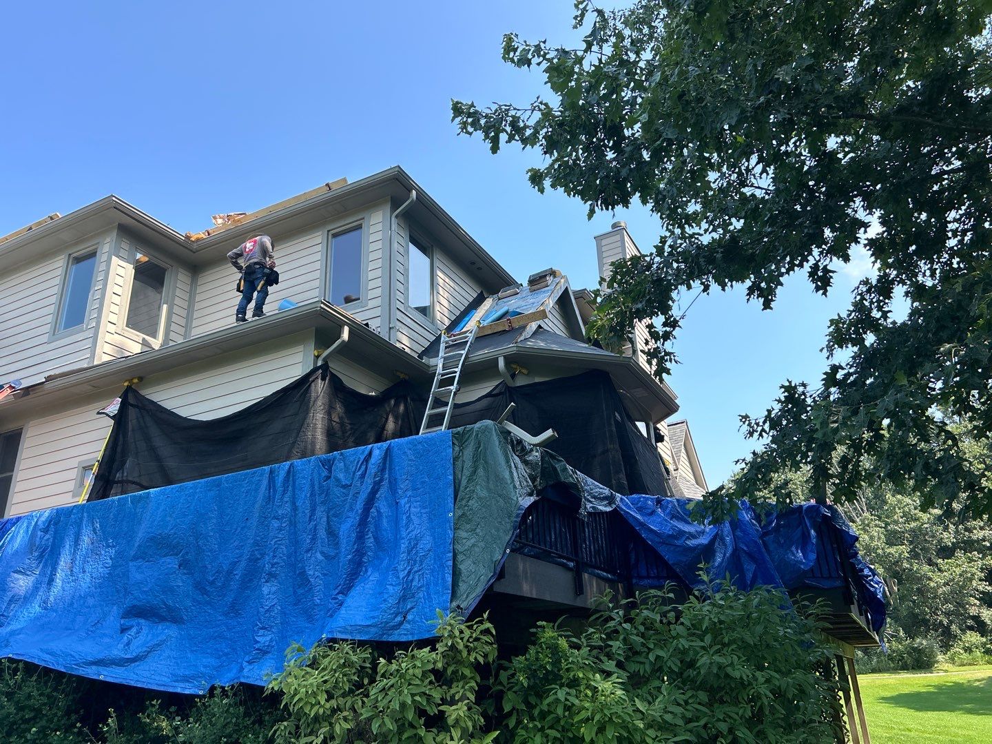 Roof Replacement using CertainTeed Landmark by 180 Contractors