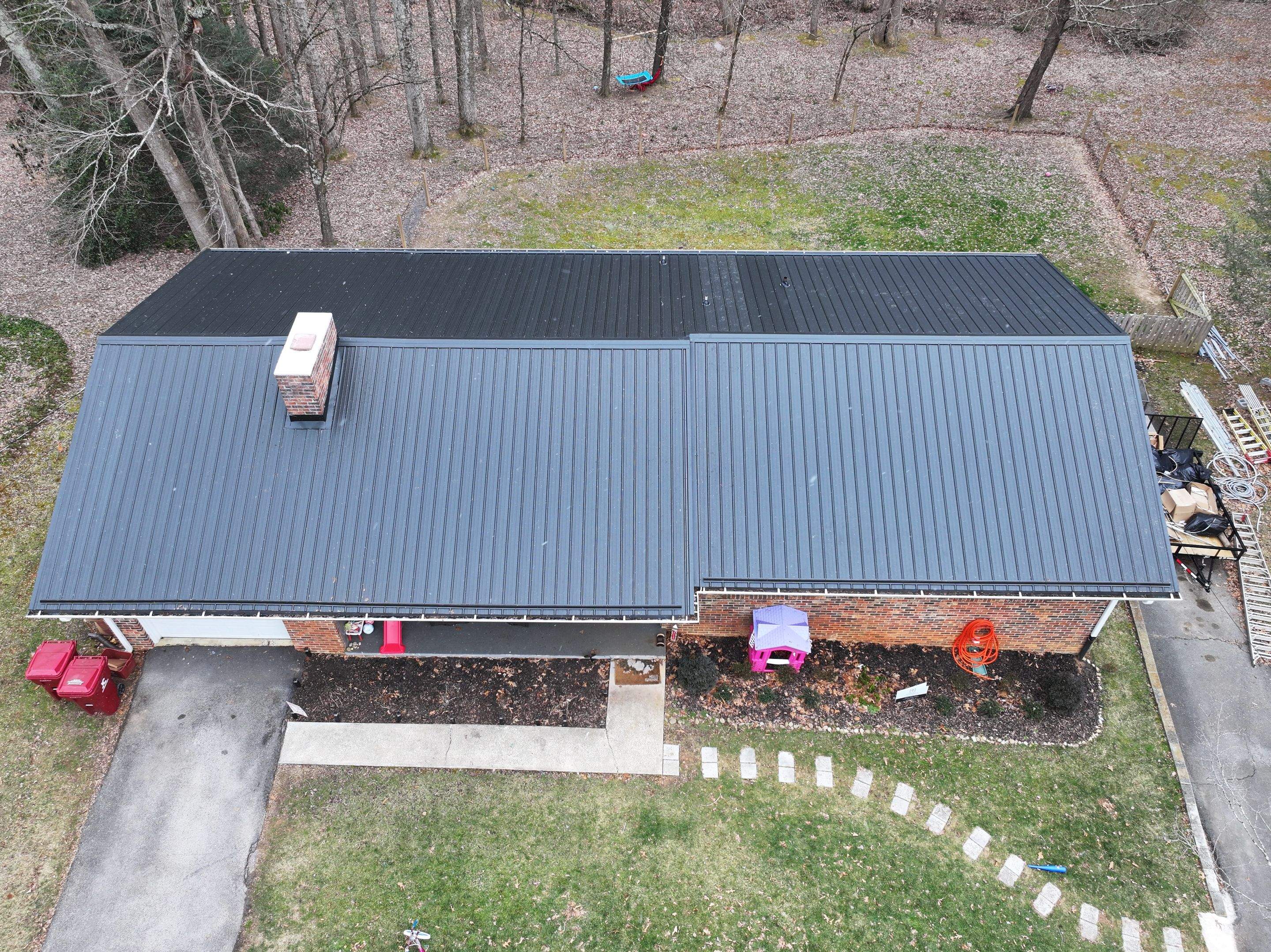 Stewart Residence by Omnia Roofing