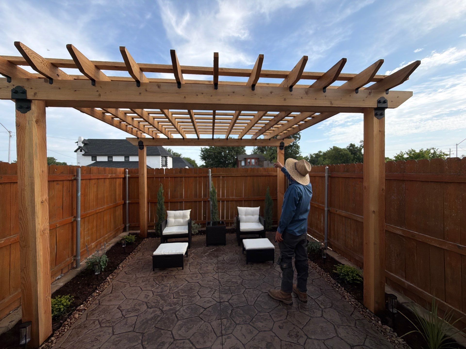 Outdoor Living Area by Clays Services Inc