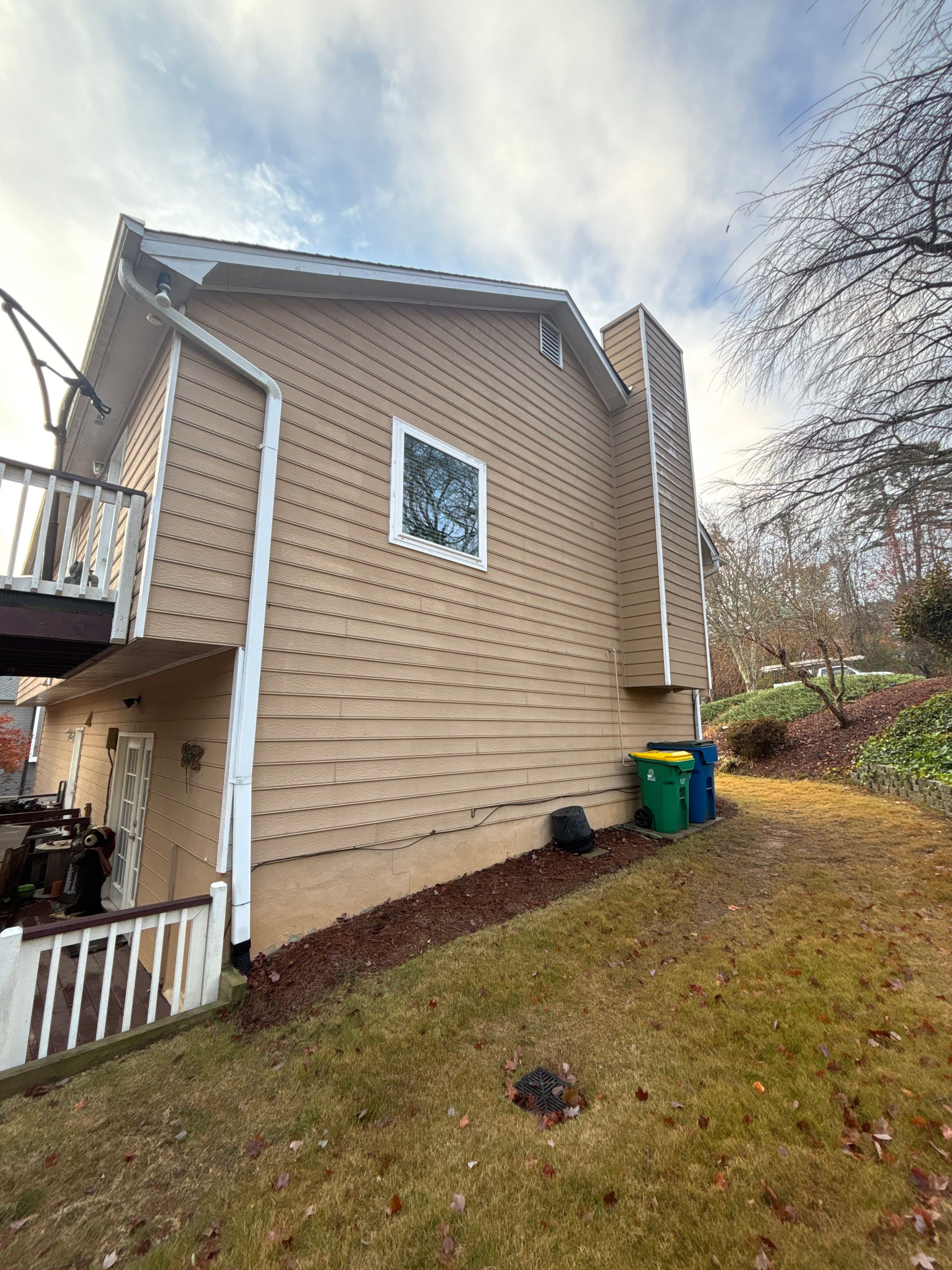 Siding replacement  by Deerfield Roofing LLC