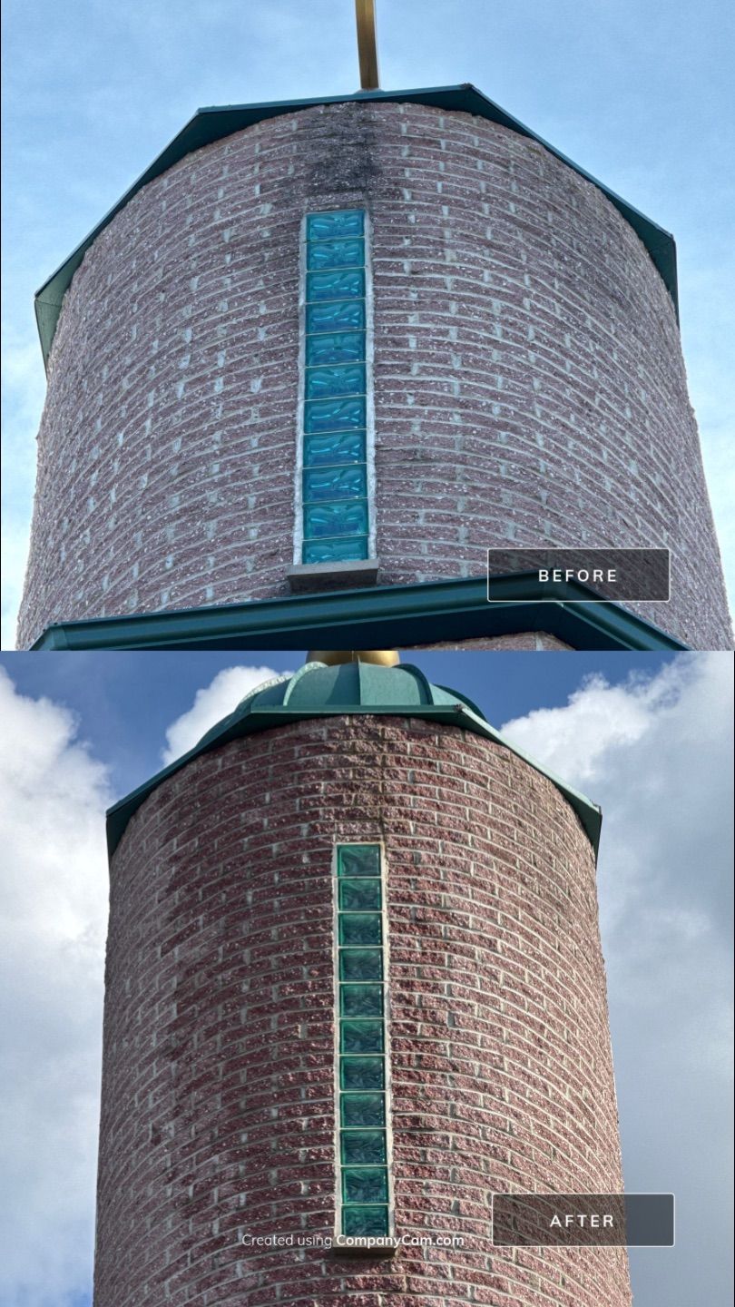 Commercial Exterior Building Wash  by Simmons Power & Soft Washing