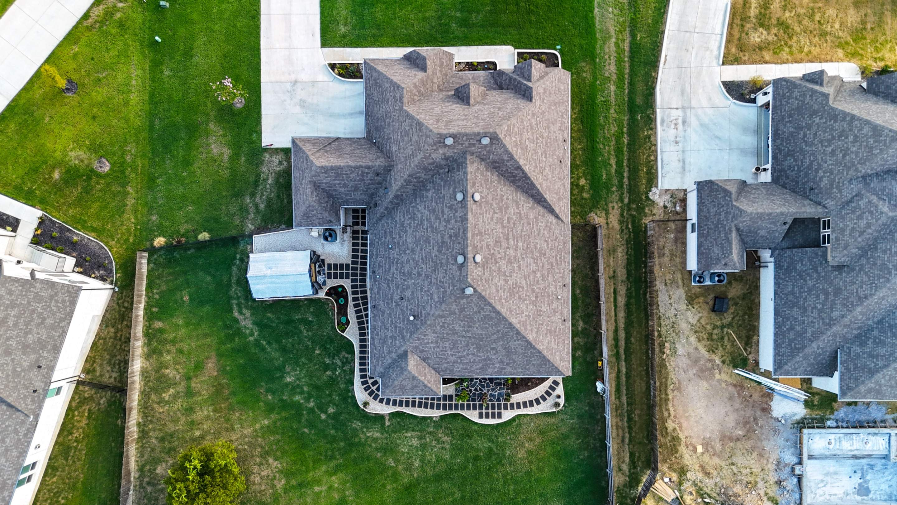 Timberwood Estates - San Antonio, TX by Hole In One Lawns, LLC