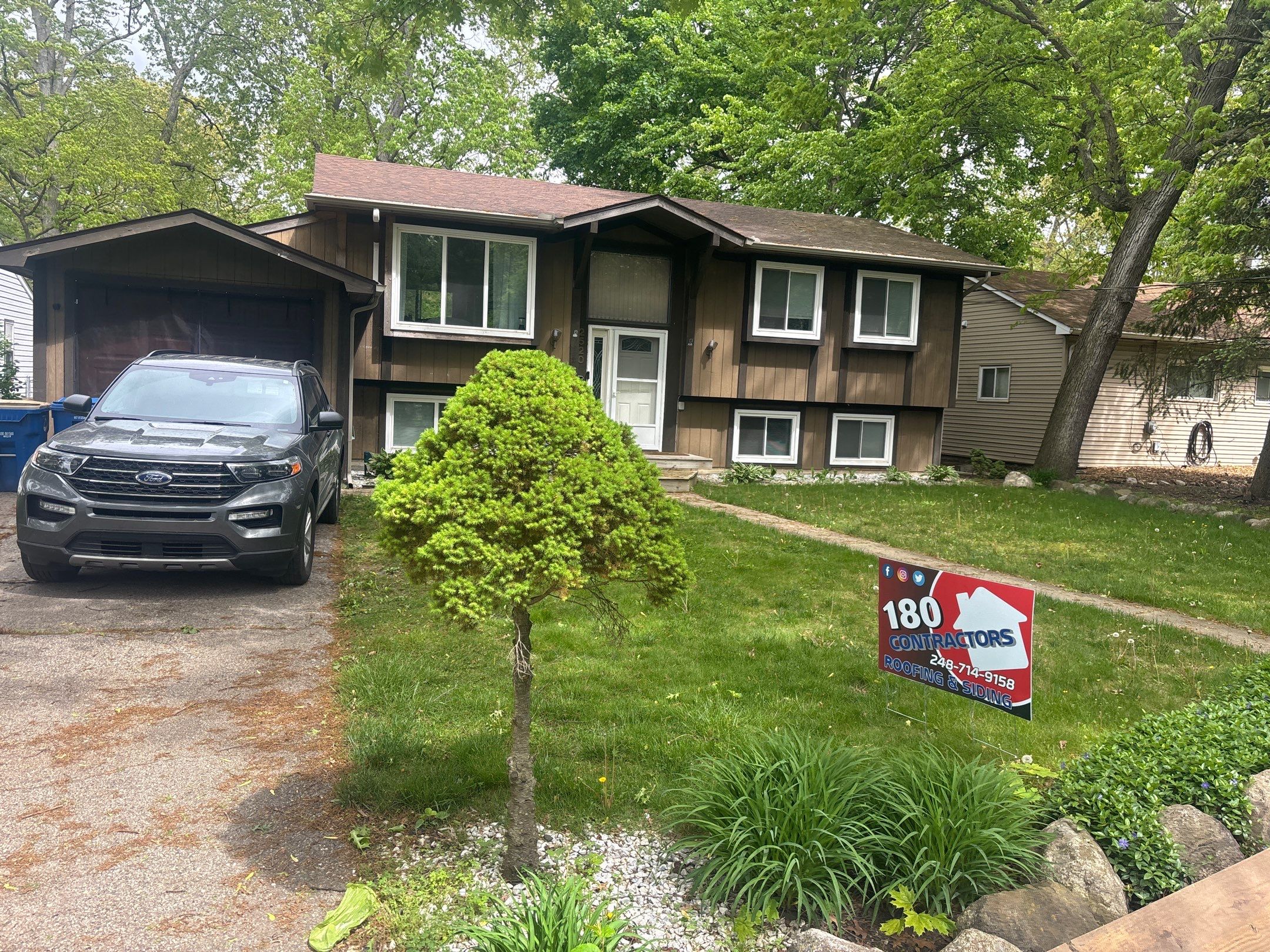 Siding Replacement using Alside D4 Odyssey-Plus Dutchlap Ageless Slate by 180 Contractors