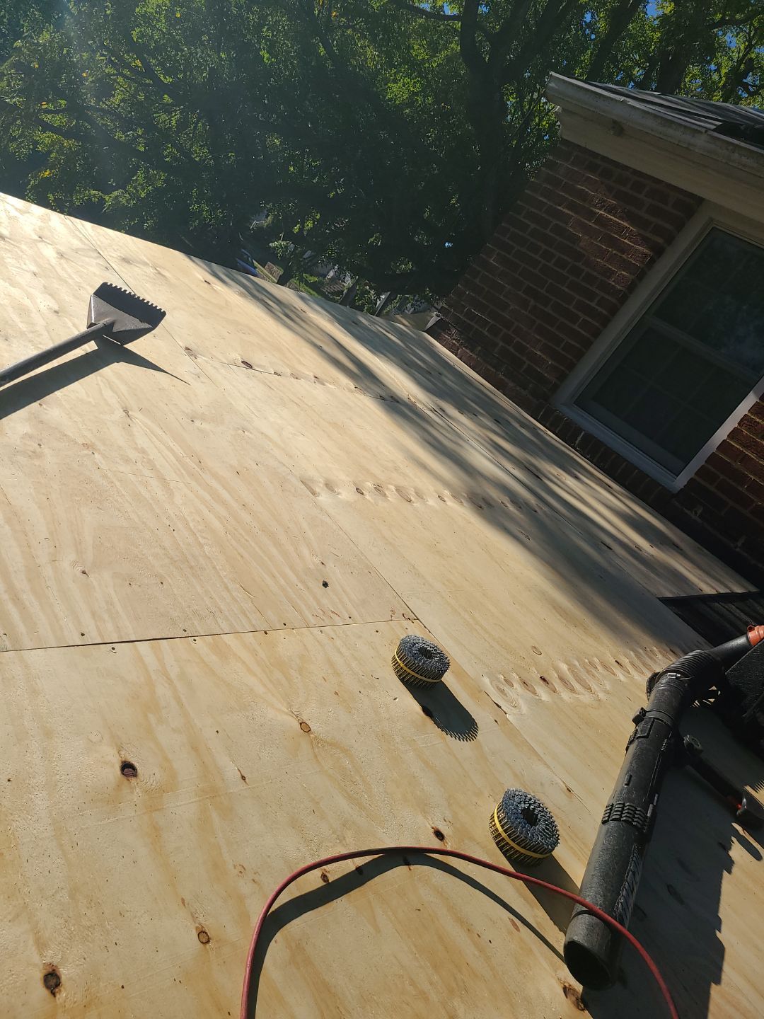 Arlington: Residential Roof Replacement With CertainTeed Landmark Designer Shingles in Georgetown Gray by RM Banning, Inc.