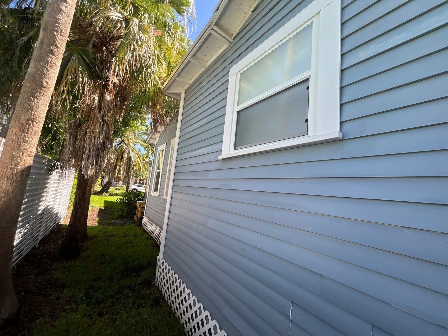 Harbor View Bungalow by Bayshore Exteriors