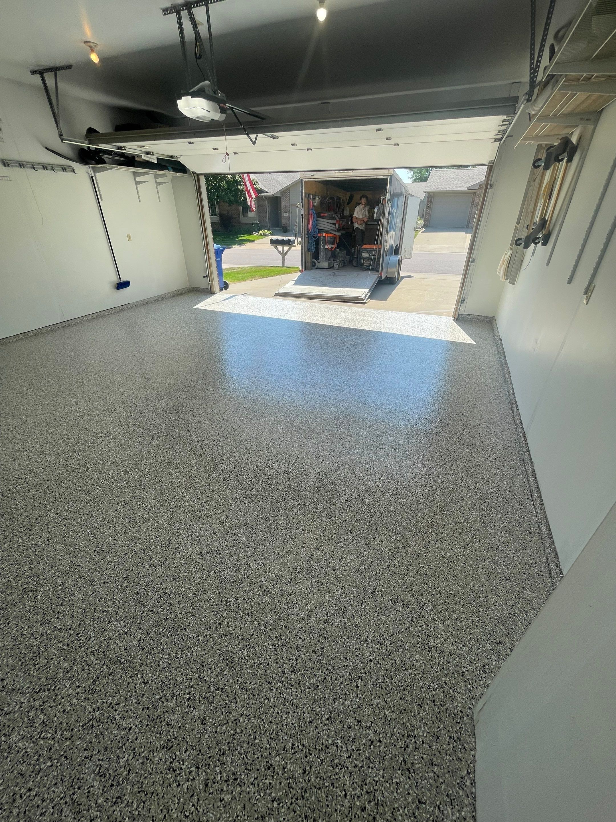 Sioux Falls Residential Garage Floor Coating with Speckled Epoxy Finish