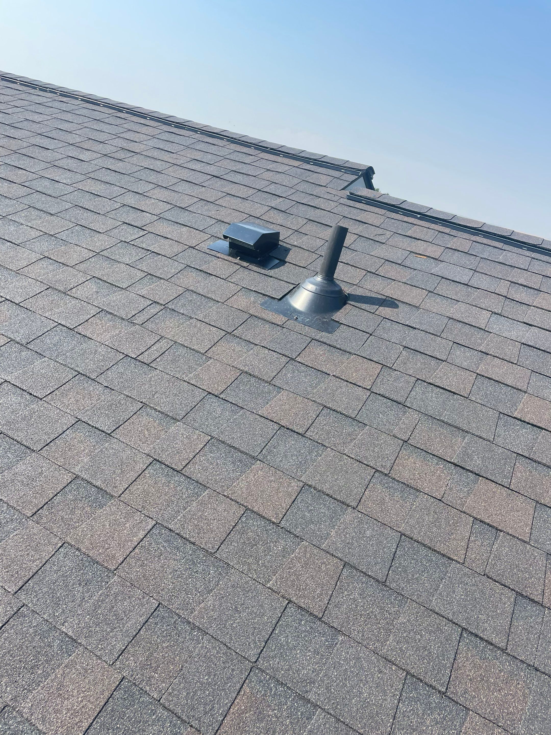 Residential Roofing Installation Featuring CertainTeed Landmark Pro Shingles in Umatilla by Alpine Roofing
