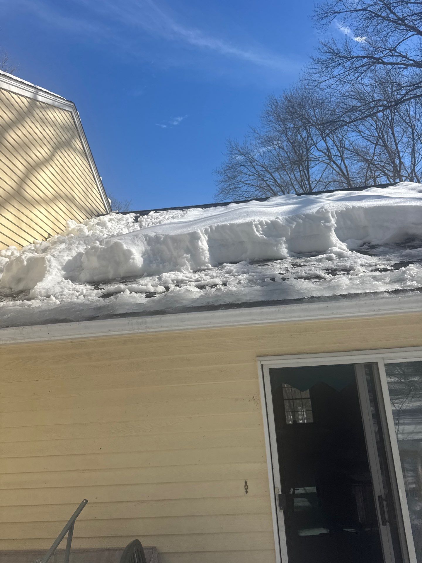 Ice Dam Removal & Snow Removal in Lexington, MA by Mighty Dog Roofing of Greater Middlesex County