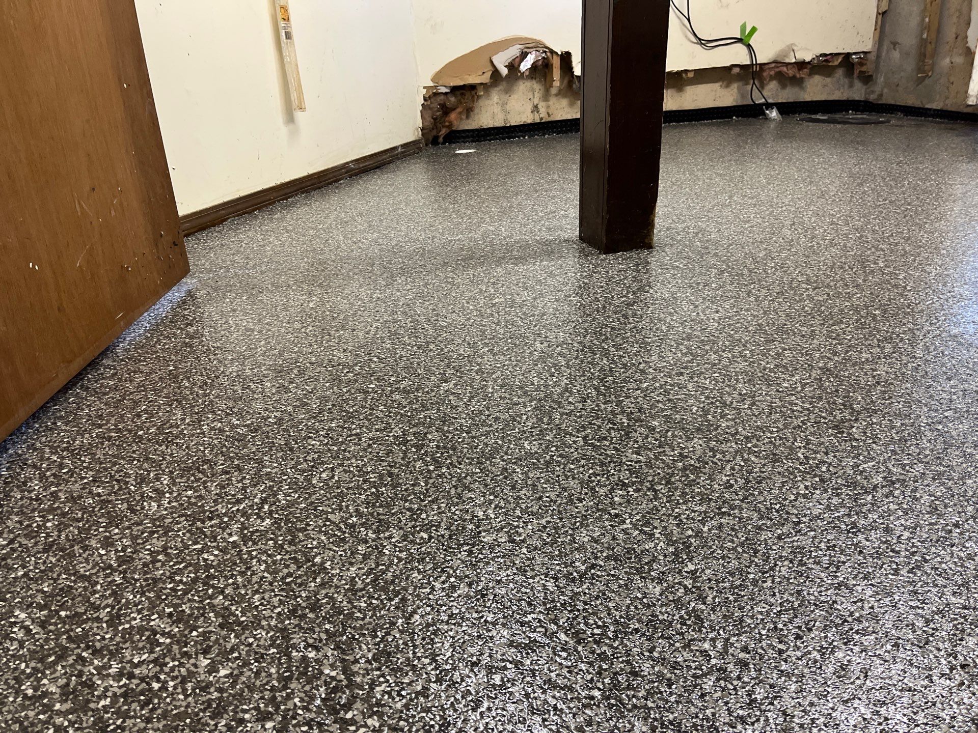 Basement in Nashua, NH 03062 by Symphony Concrete Coatings