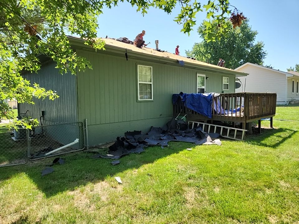 Residential Roofing Installation using IKO Dynasty by EEC Windows, Siding & Roofing