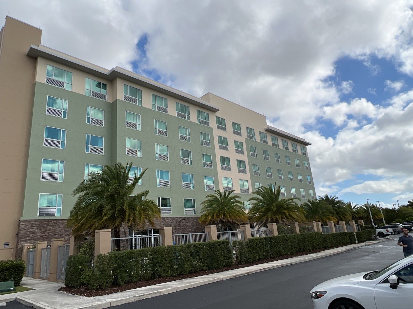 Four Points by Sheraton by Gemstone Builders, LLC.