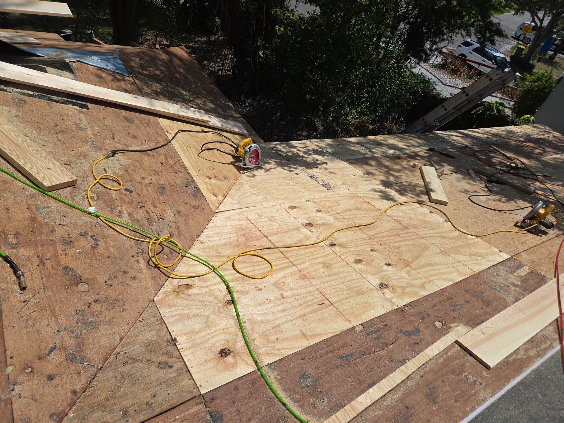 Project in St. Petersburg 33709 by Mitchell Roofing Company LLC 