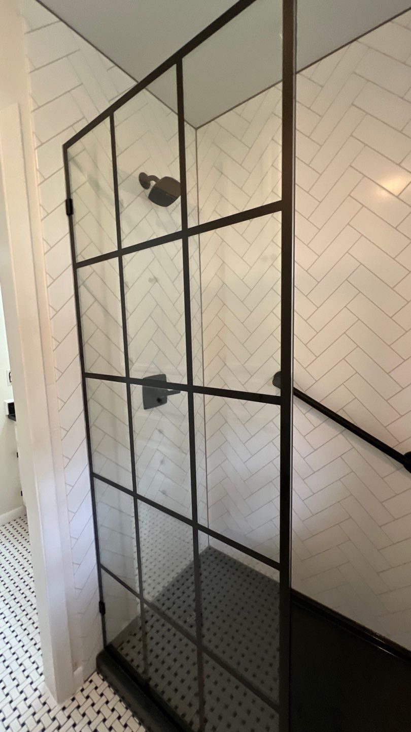 Bulverde Black & White Bathroom Update by Legacy Bath and Kitchen 