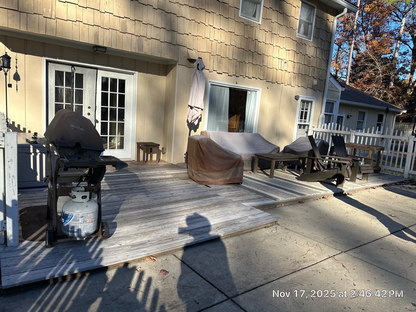 Wood Deck using Wood Sealant by DuraSeal