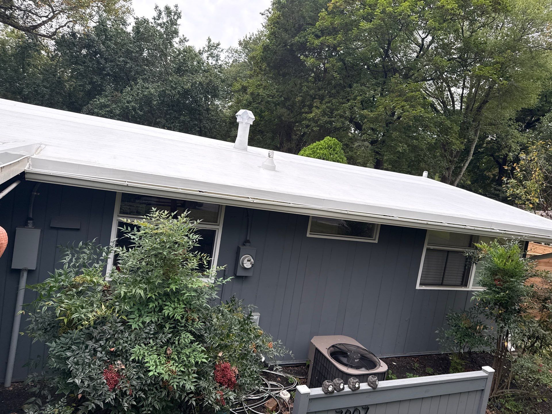 Falls Church :  TPO by RM Banning, Inc.