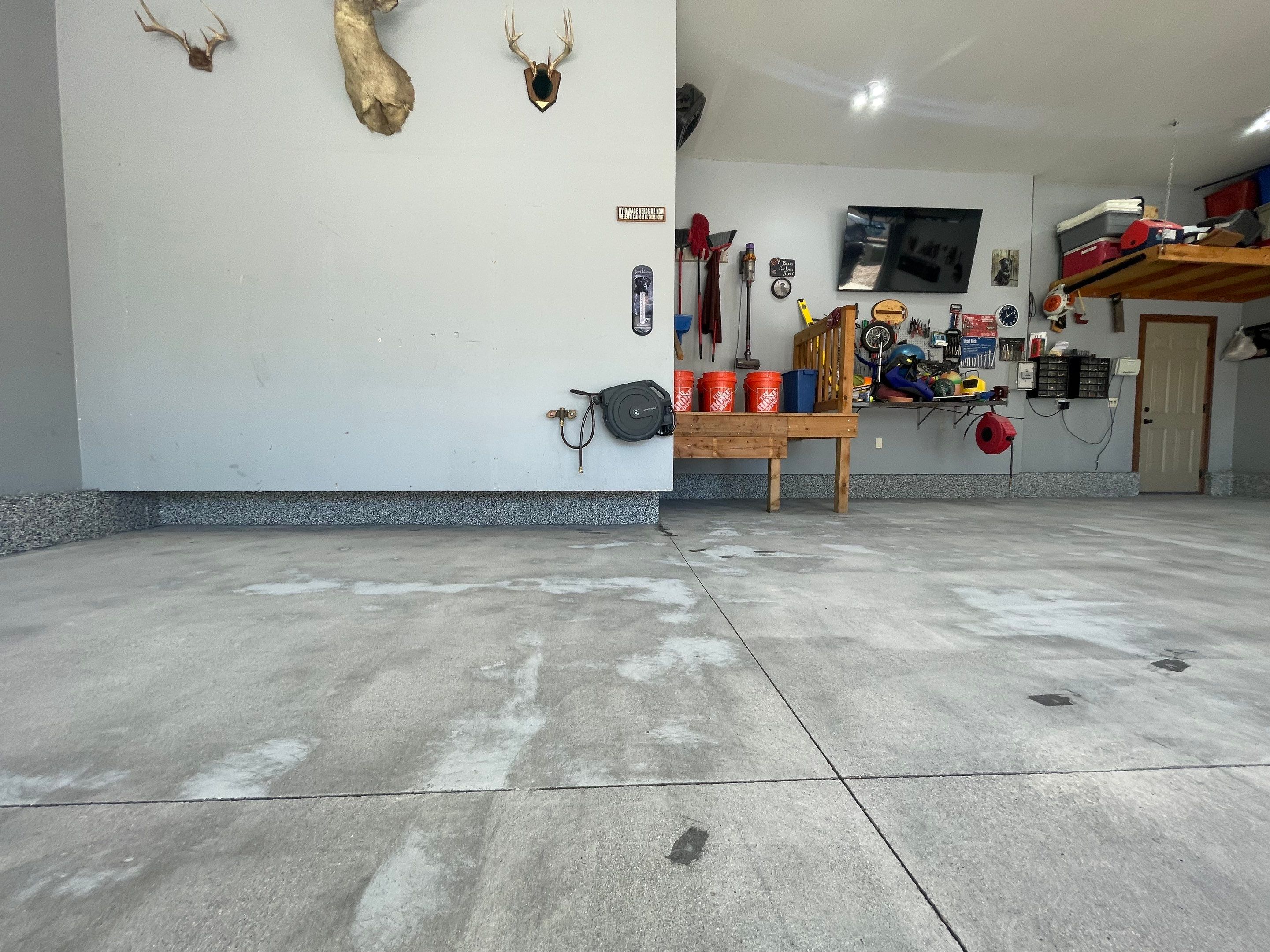 Residential Garage Floor Coating in Sioux Falls by Select Painting, Coatings & Garage Cabinets