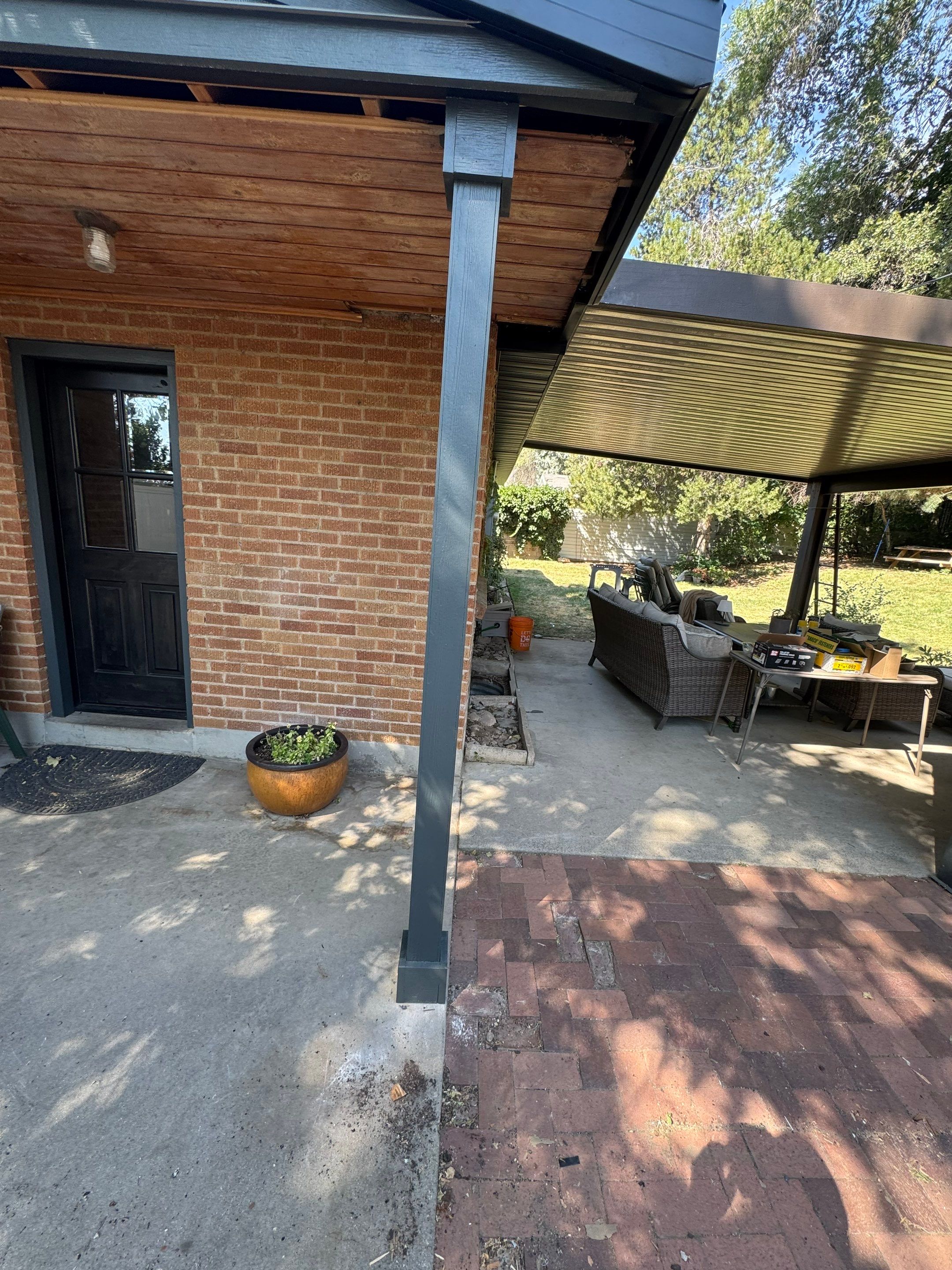 Bountiful | Hardie Mixed Siding & Detached Garage | Iron Gray by Ideal Siding Utah