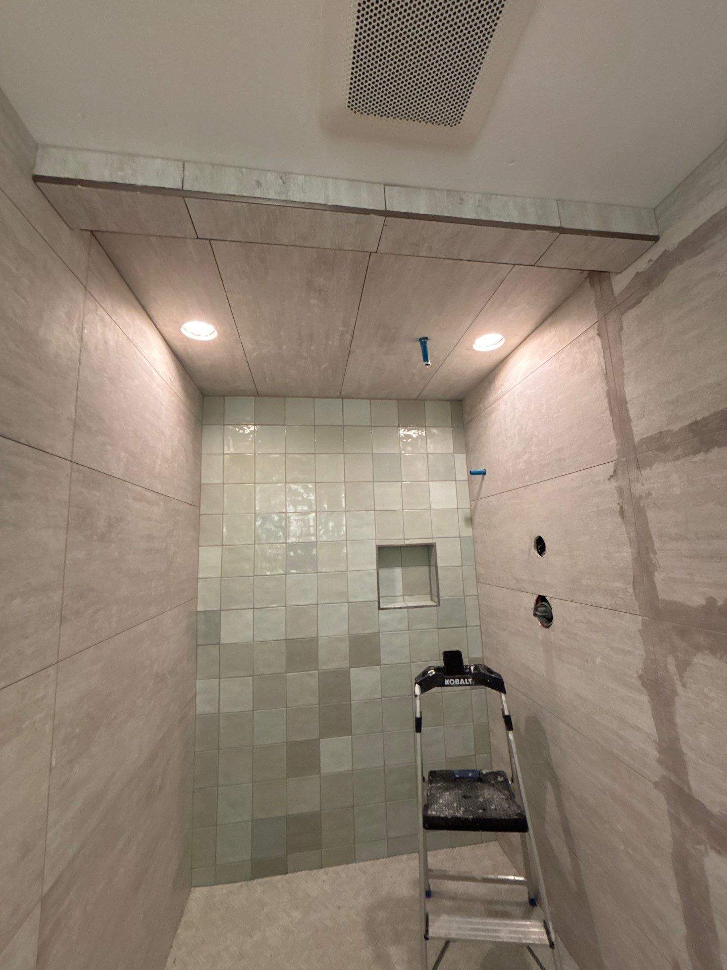 Two bathrooms renovation by Prudencio