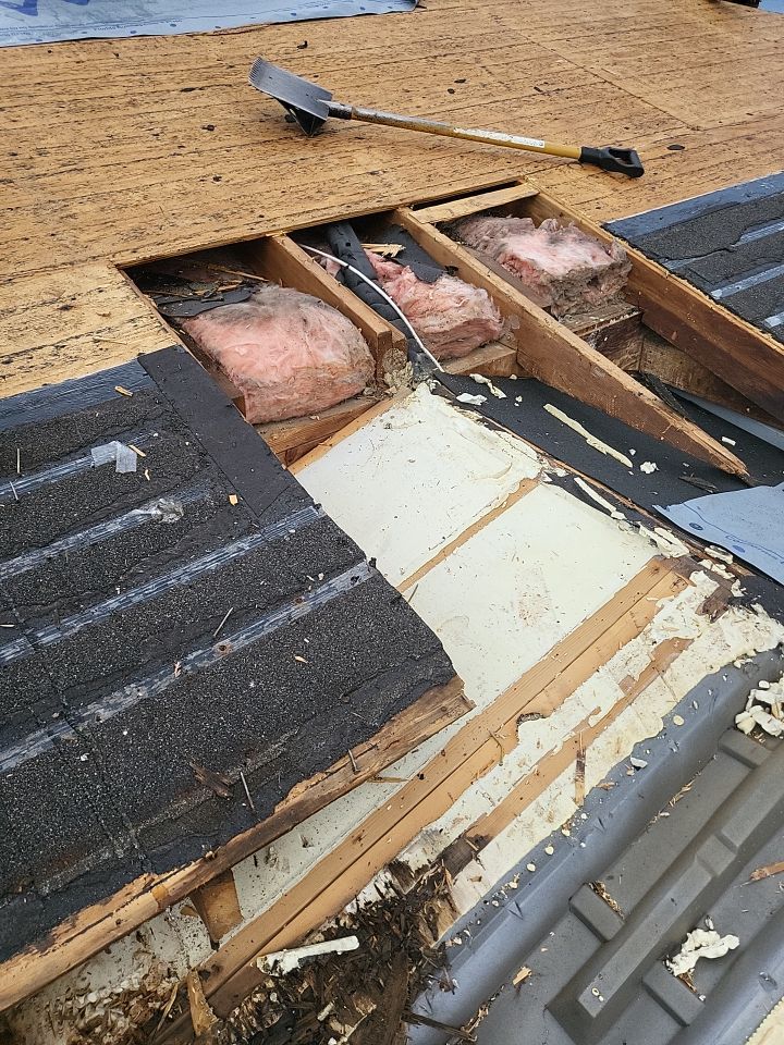 ATLAS PINNACLE HP W/SCOTCHGARD COLOR: WEATHERED WOOD by Eagle Eye Roofing