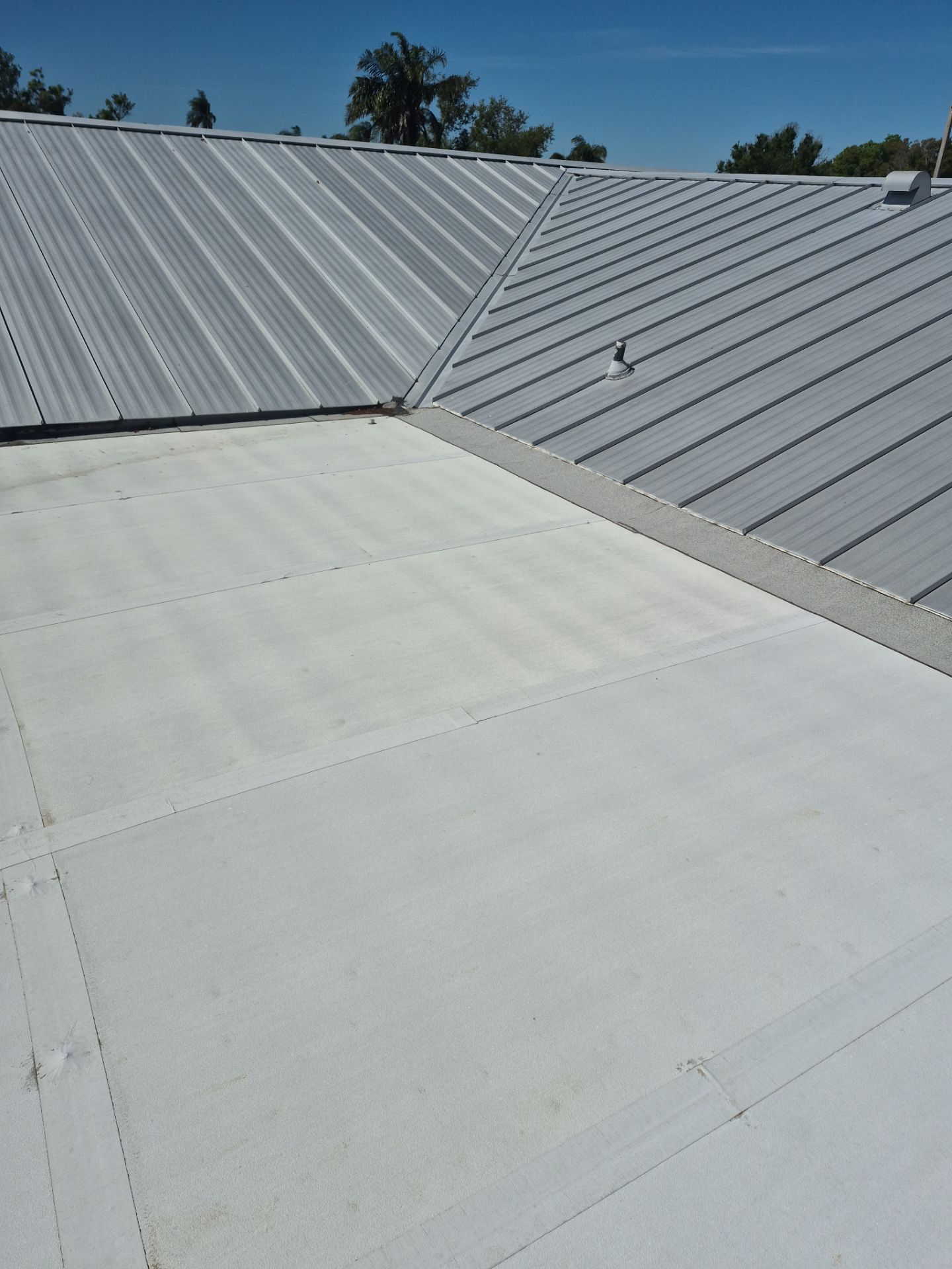Project in Largo 33774 by Mitchell Roofing Company LLC 