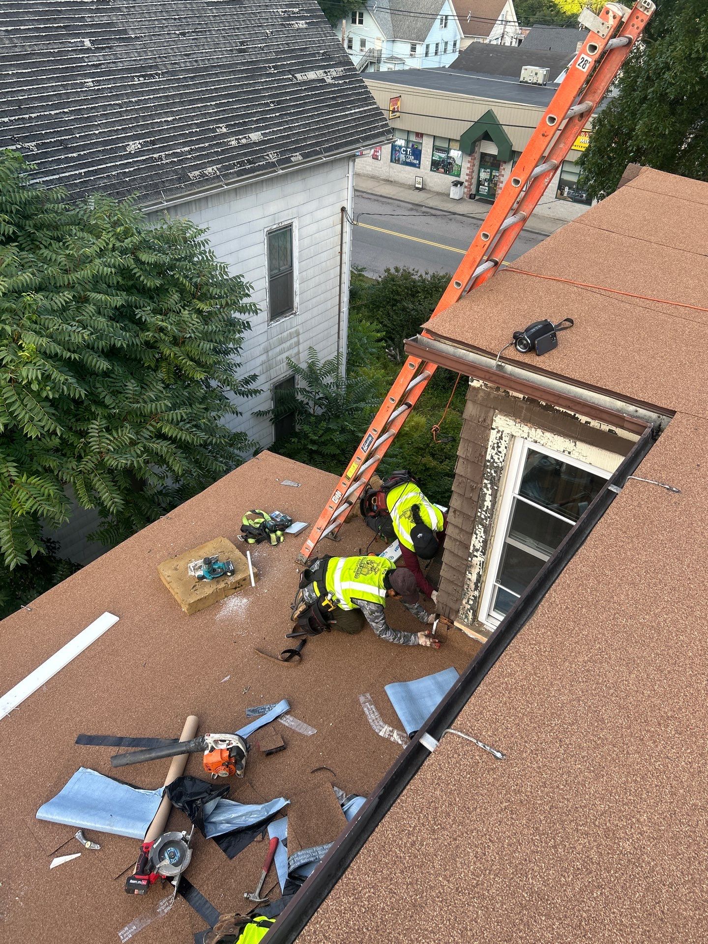 Owens Corning Duration: Brownwood in Norwich by Golden Shield Roofing