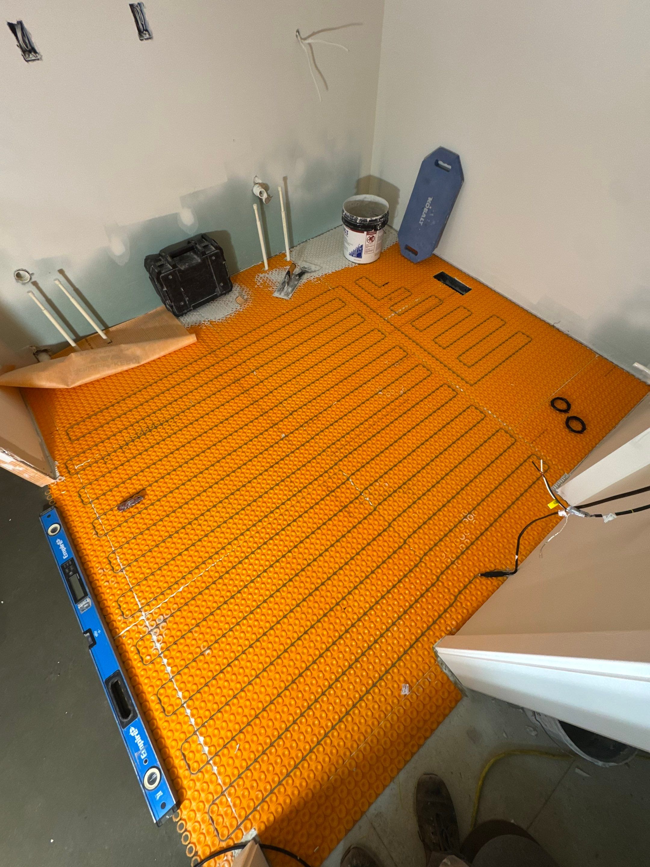 Carter/Irving New Bathroom by Integrity Tile and Home LLC