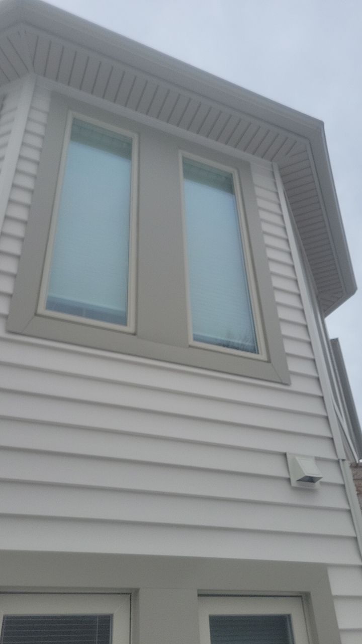 Siding Replacement using CertainTeed Restoration Classic D5 by 180 Contractors