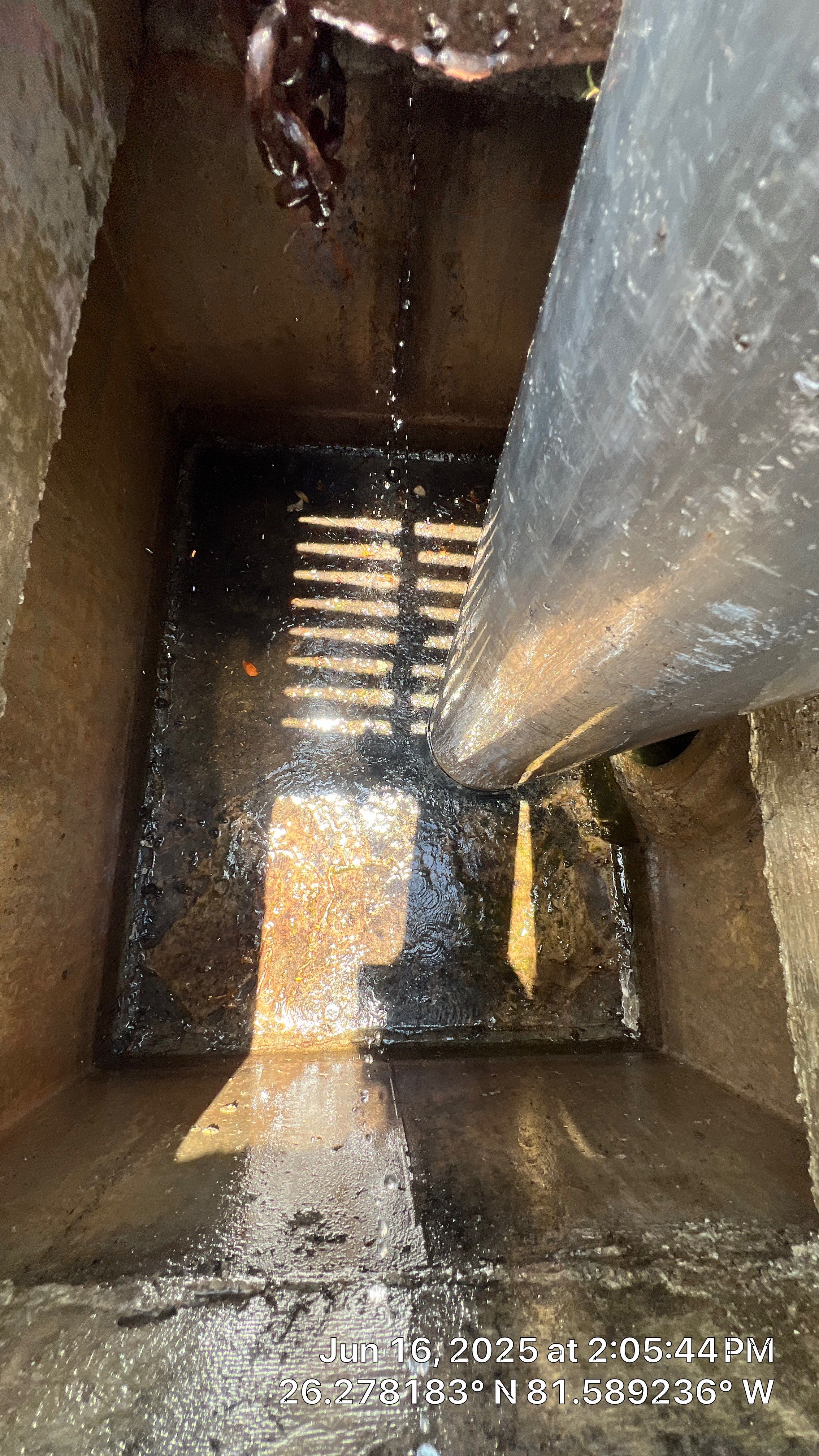 Naples Association Stormwater System Cleaning by APS Power & Water
