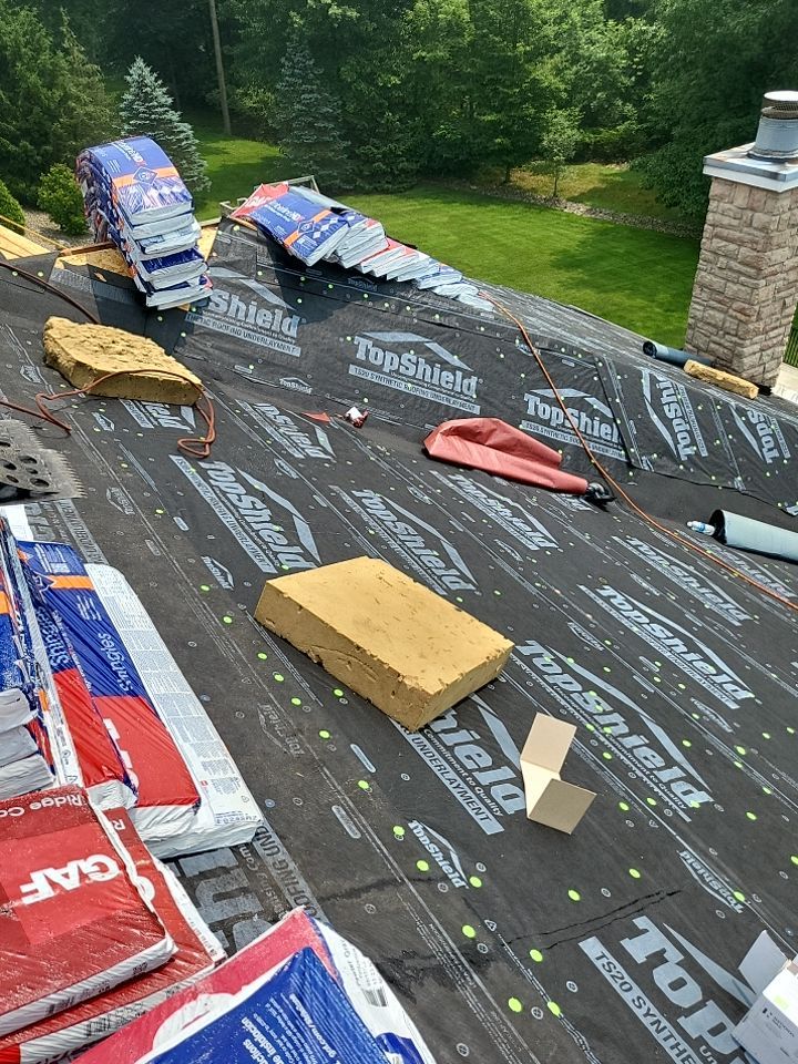 GAF Timberland Color: Pewter Gray by Eagle Eye Roofing