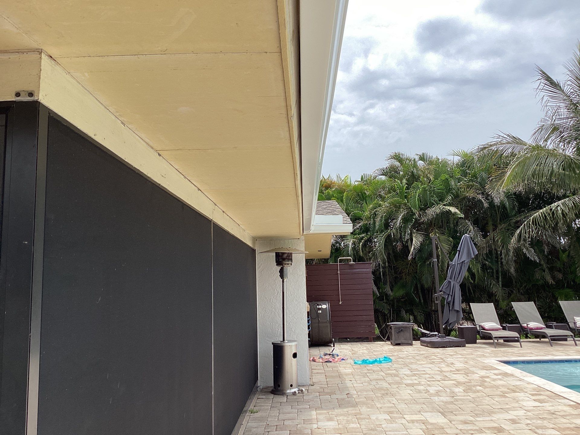 6-Inch Seamless Gutter Installation in Sarasota FL by Gutter Professor by Gutter Professors