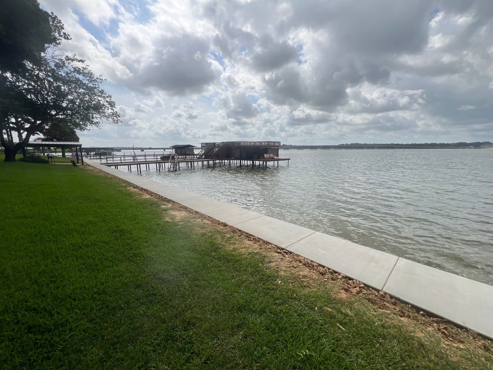 Retaining Cap Sidewalk at Cedar Creek Lake in Gun Barrel City by Rodriguez Concrete Construction