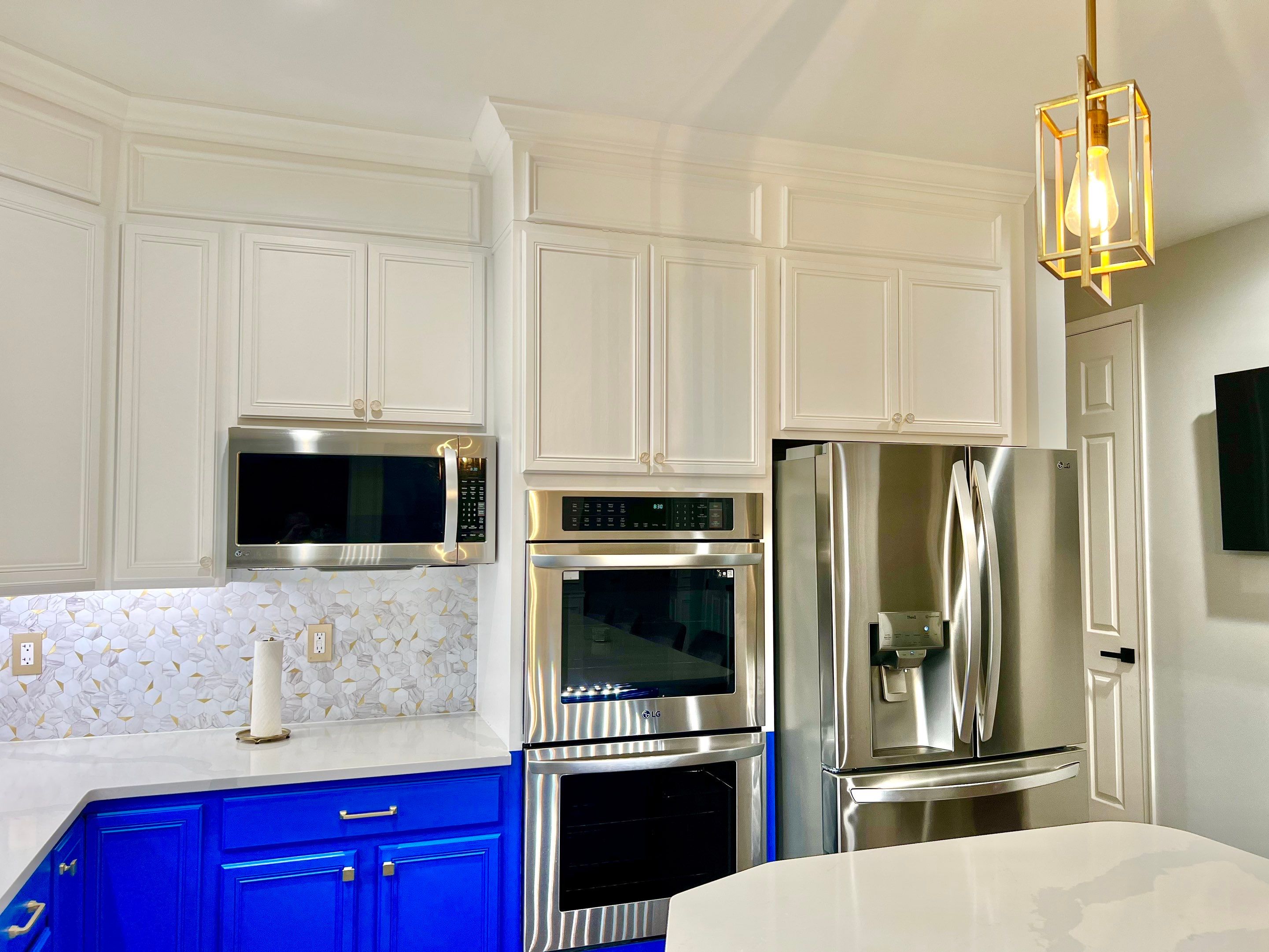 Kitchen Cabinet Painting by GLSpainters