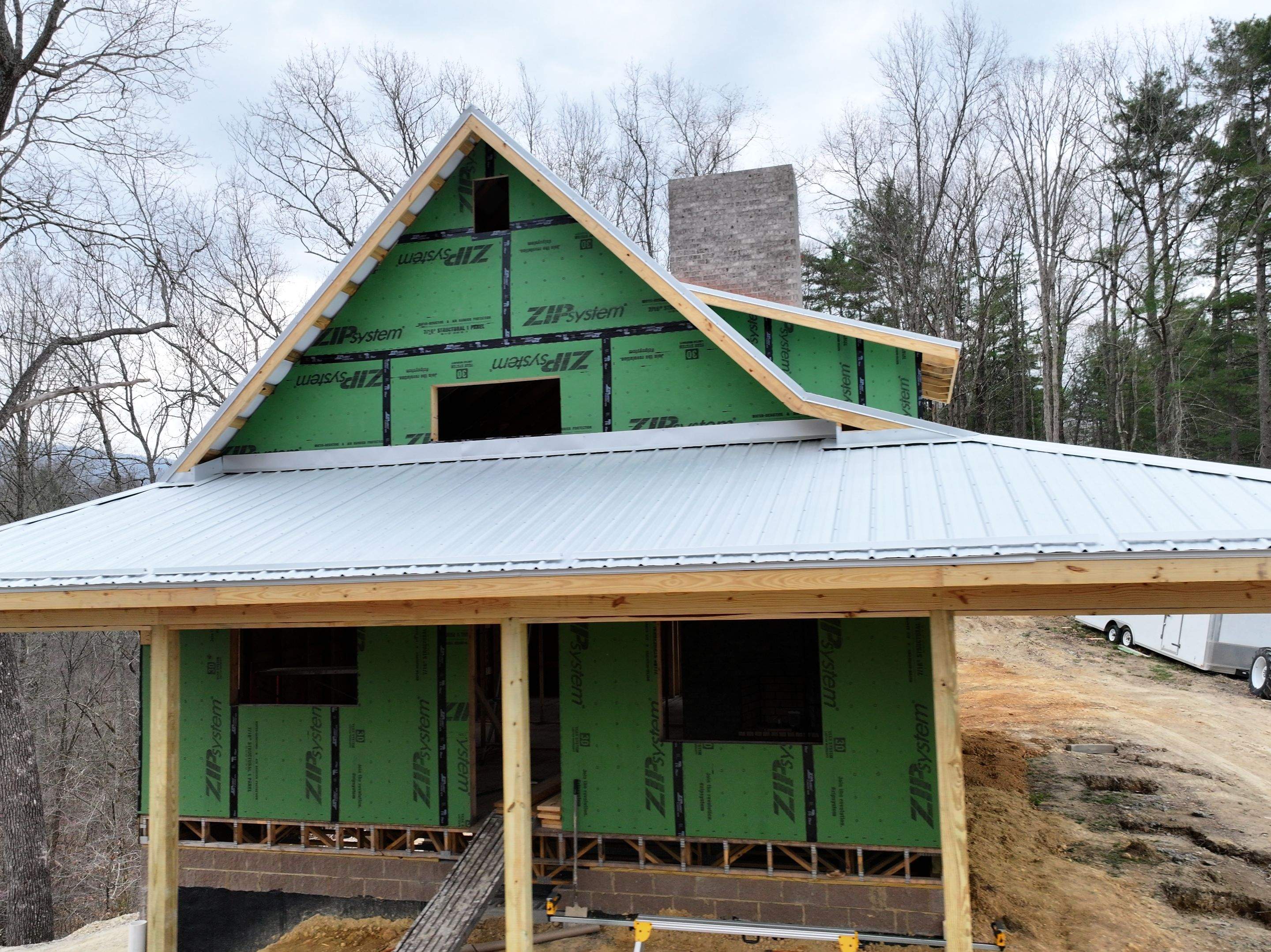 Cox Residence by Omnia Roofing