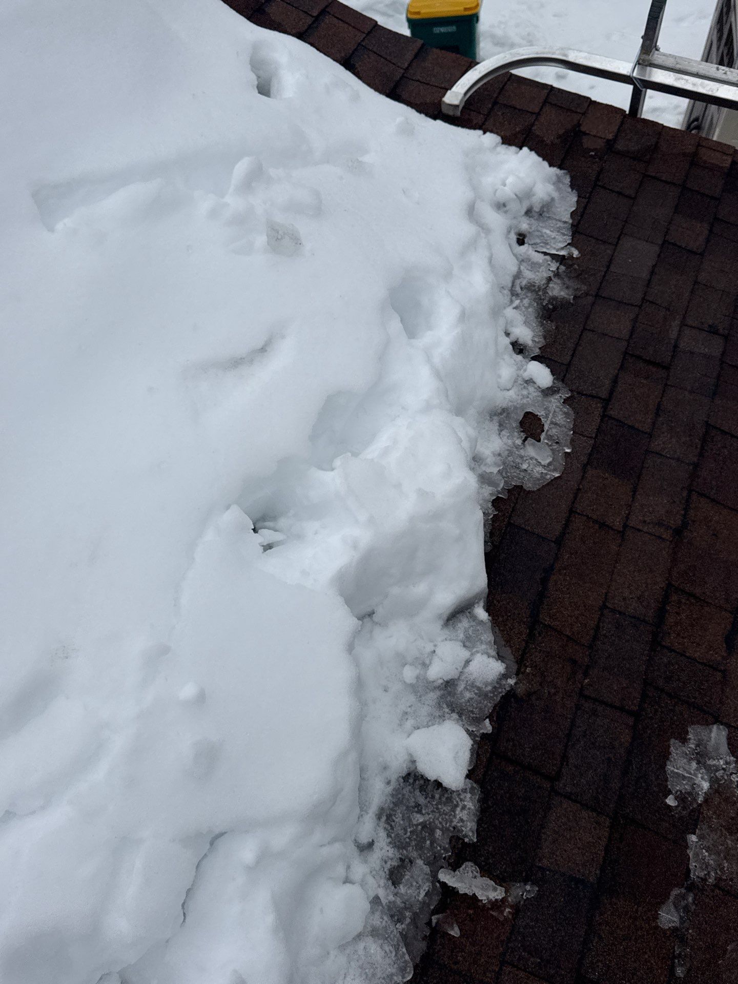 Ice Dam Removal & Snow Removal in Woburn, MA by Mighty Dog Roofing of Greater Middlesex County