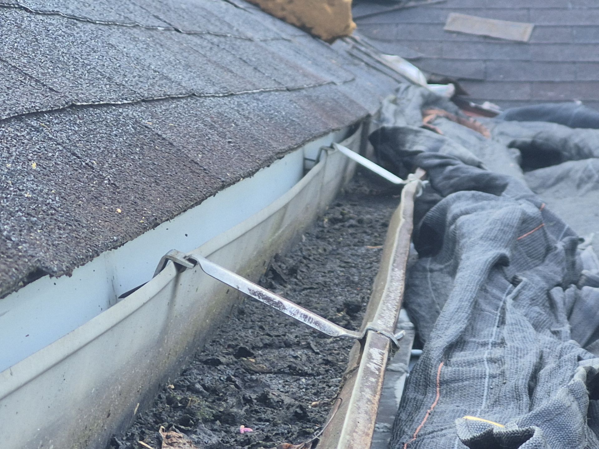 🖤 Sleek. Bold. Built to Last — Granite Black in Portsmouth! by Mr. Roofer